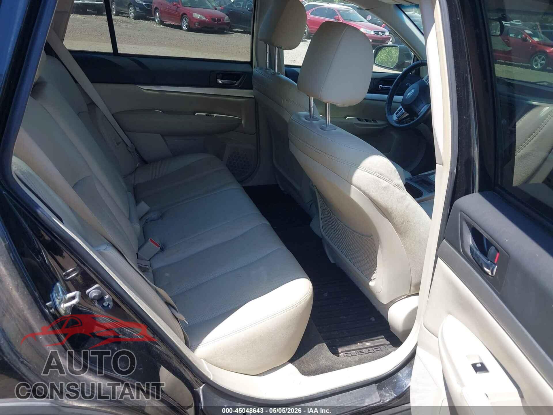 SUBARU OUTBACK 2013 - 4S4BRBCC5D3228575