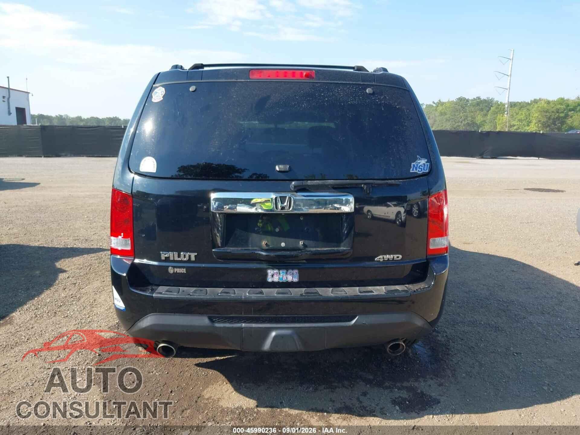 HONDA PILOT 2015 - 5FNYF4H50FB063473