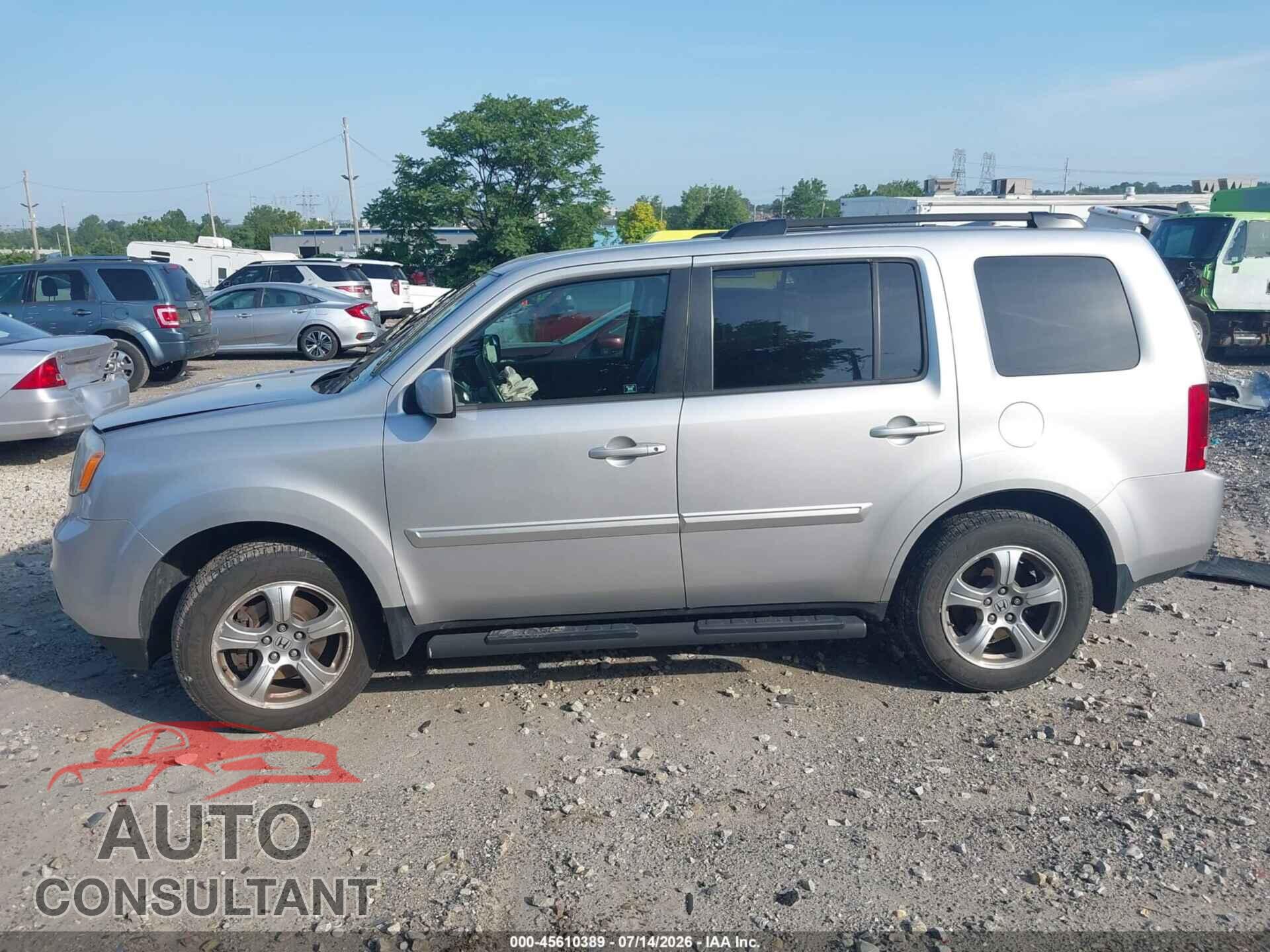 HONDA PILOT 2012 - 5FNYF4H50CB072184