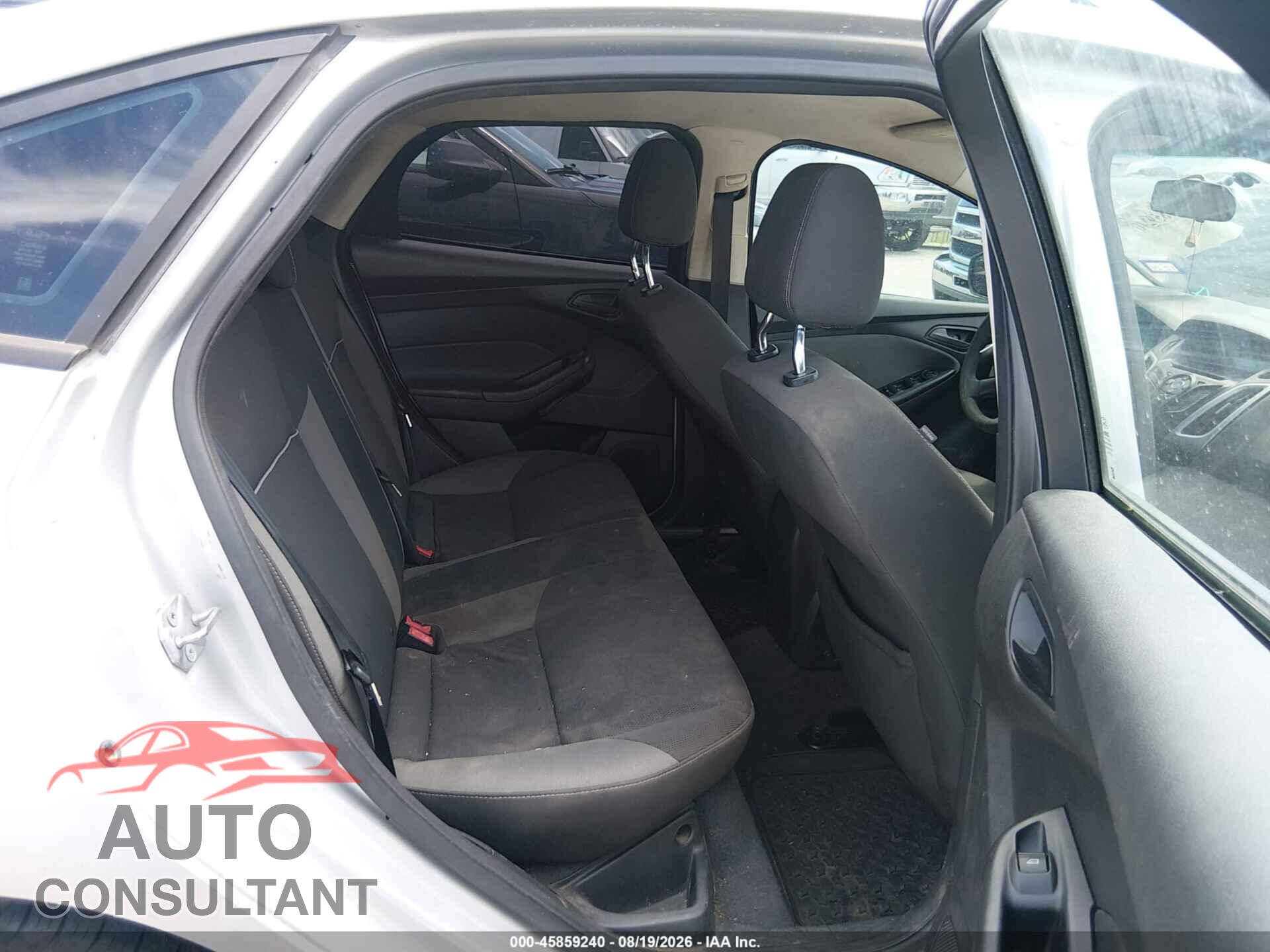 FORD FOCUS 2012 - 1FAHP3F25CL207355