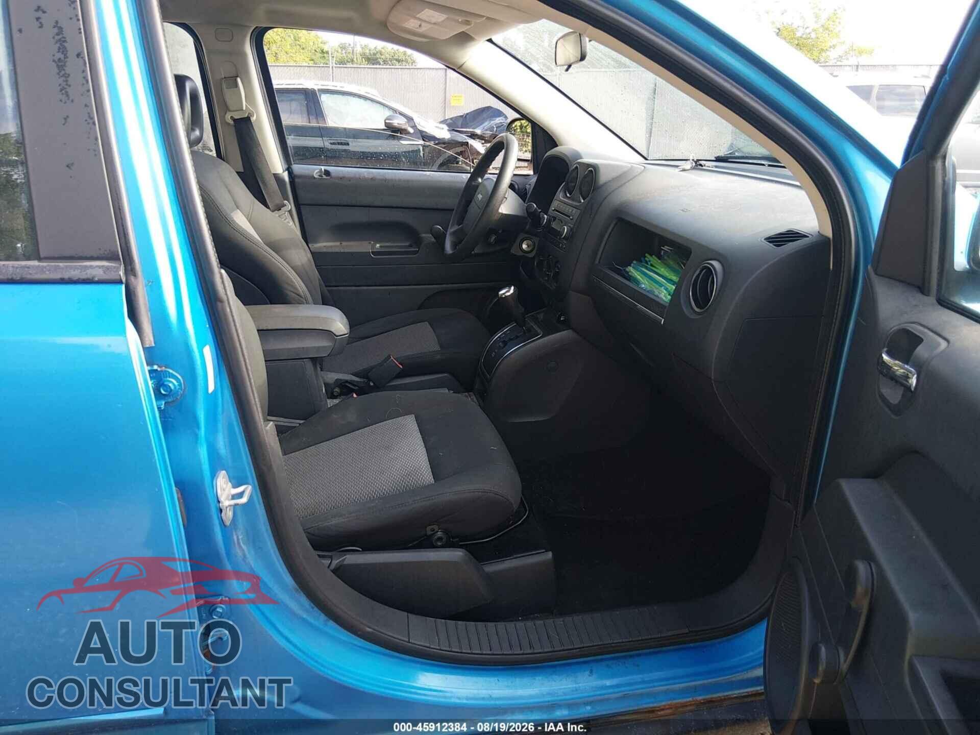 JEEP COMPASS 2009 - 1J4FT47B49D102563