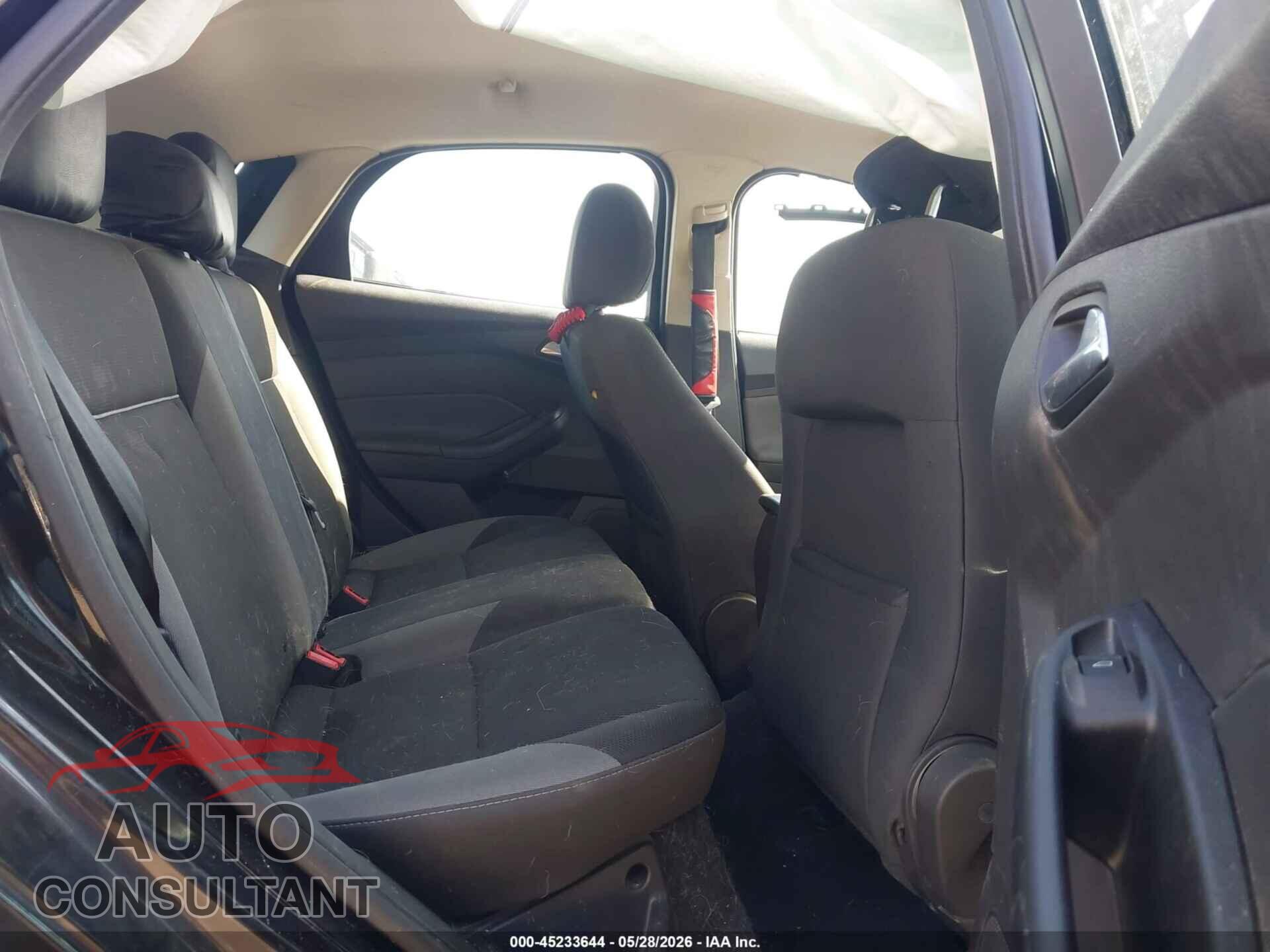 FORD FOCUS 2014 - 1FADP3K28EL180675