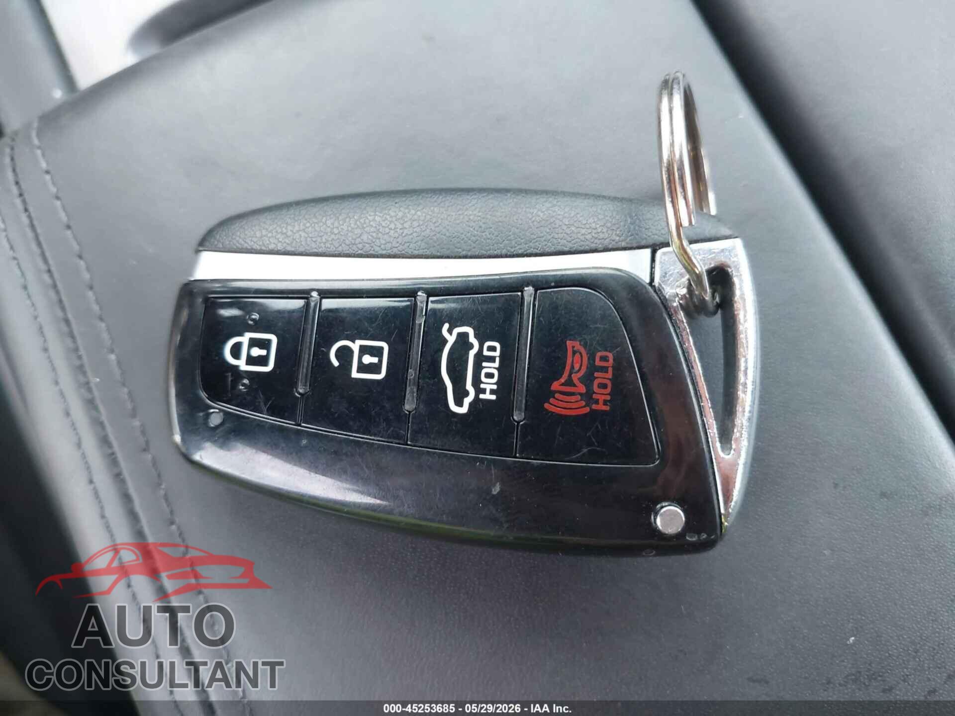 HYUNDAI GENESIS 2015 - KMHGN4JE8FU054838