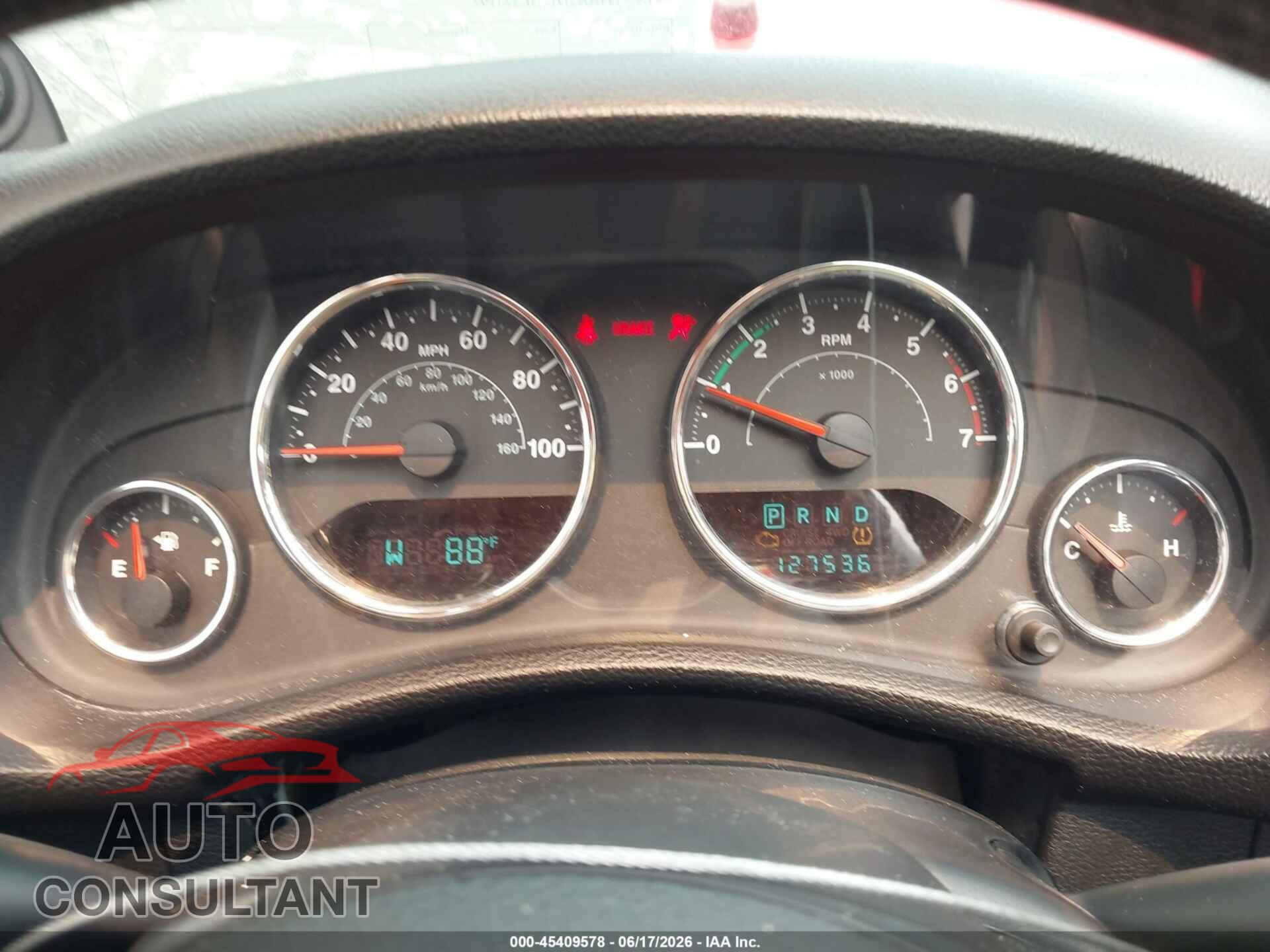 JEEP WRANGLER 2011 - 1J4AA2D12BL523192