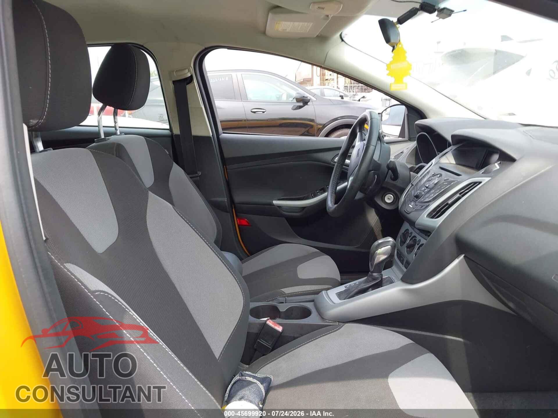FORD FOCUS 2012 - 1FAHP3F2XCL183232