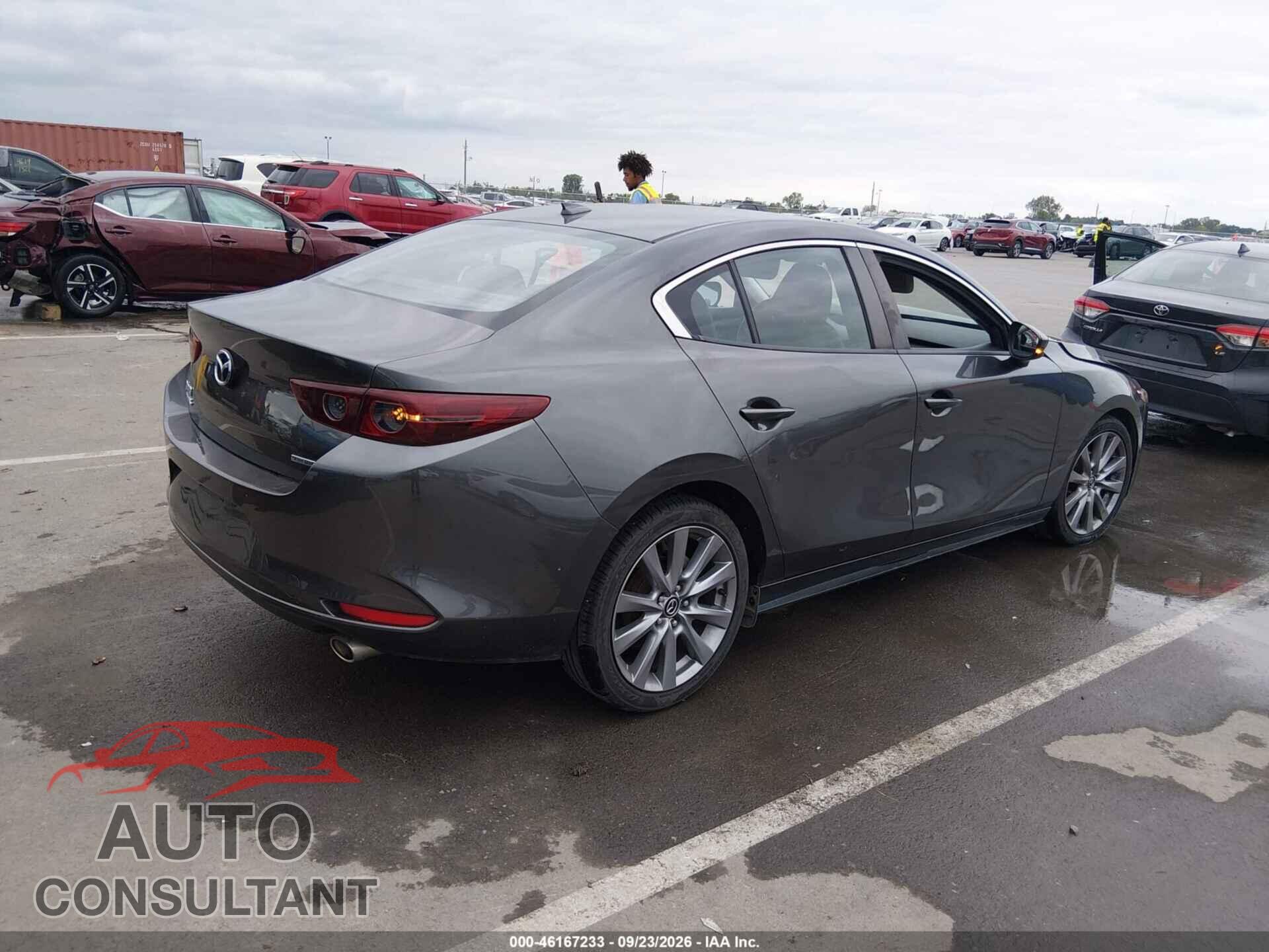 MAZDA MAZDA3 2019 - JM1BPACL7K1110945