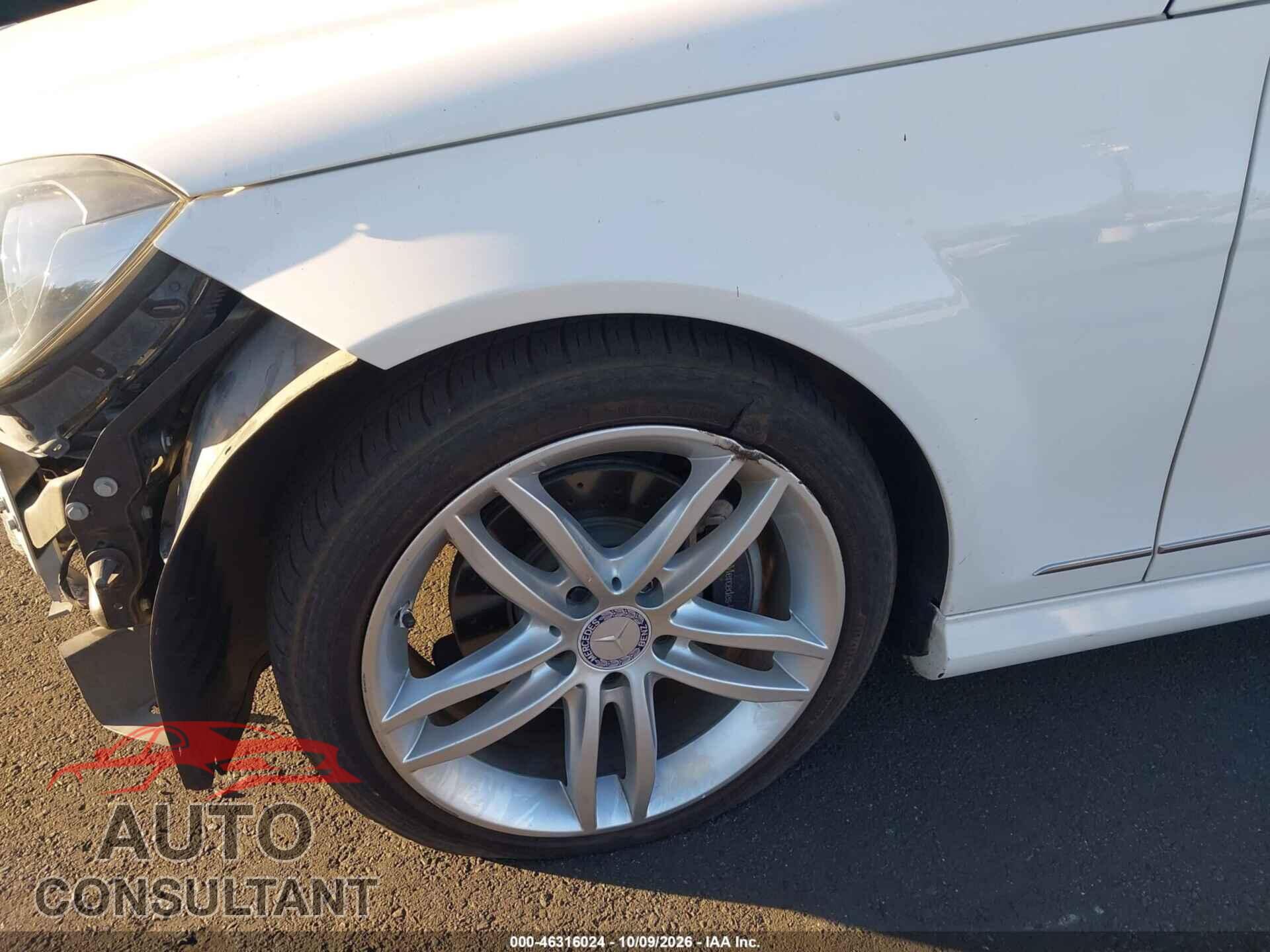 MERCEDES-BENZ C 250 2014 - WDDGF4HB8EA945330
