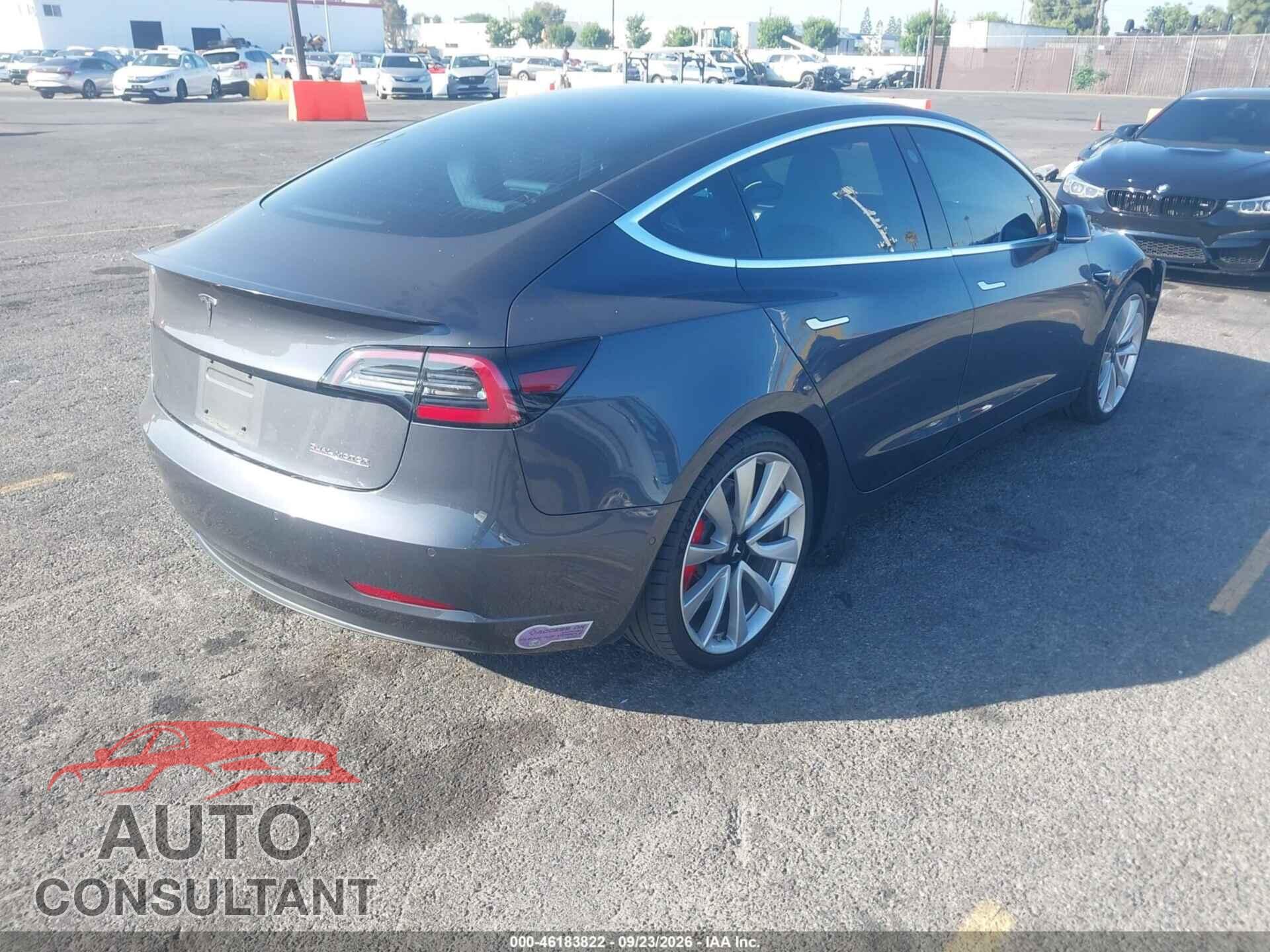 TESLA MODEL 3 2018 - 5YJ3E1EB7JF171118