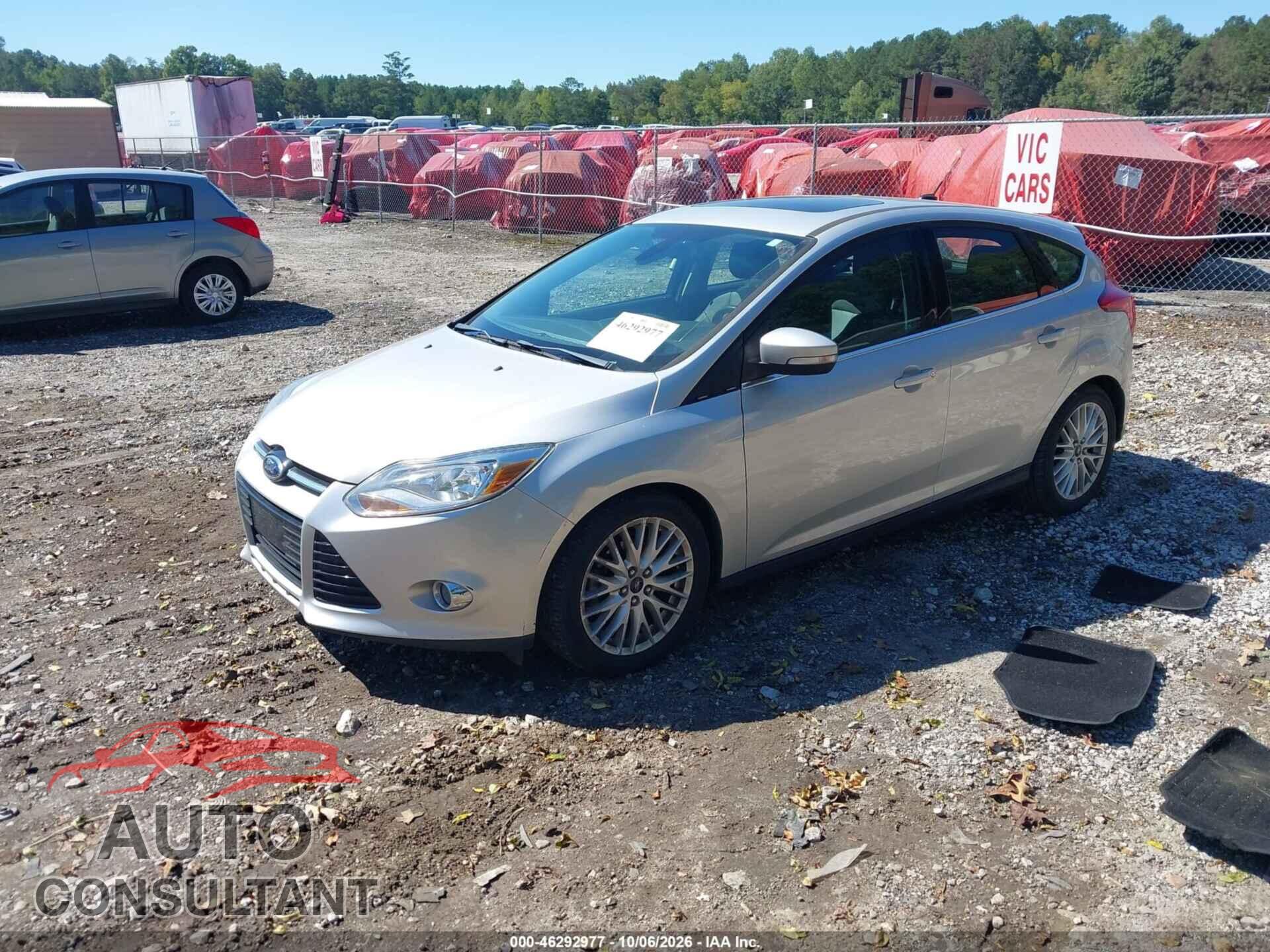 FORD FOCUS 2012 - 1FAHP3M28CL384548