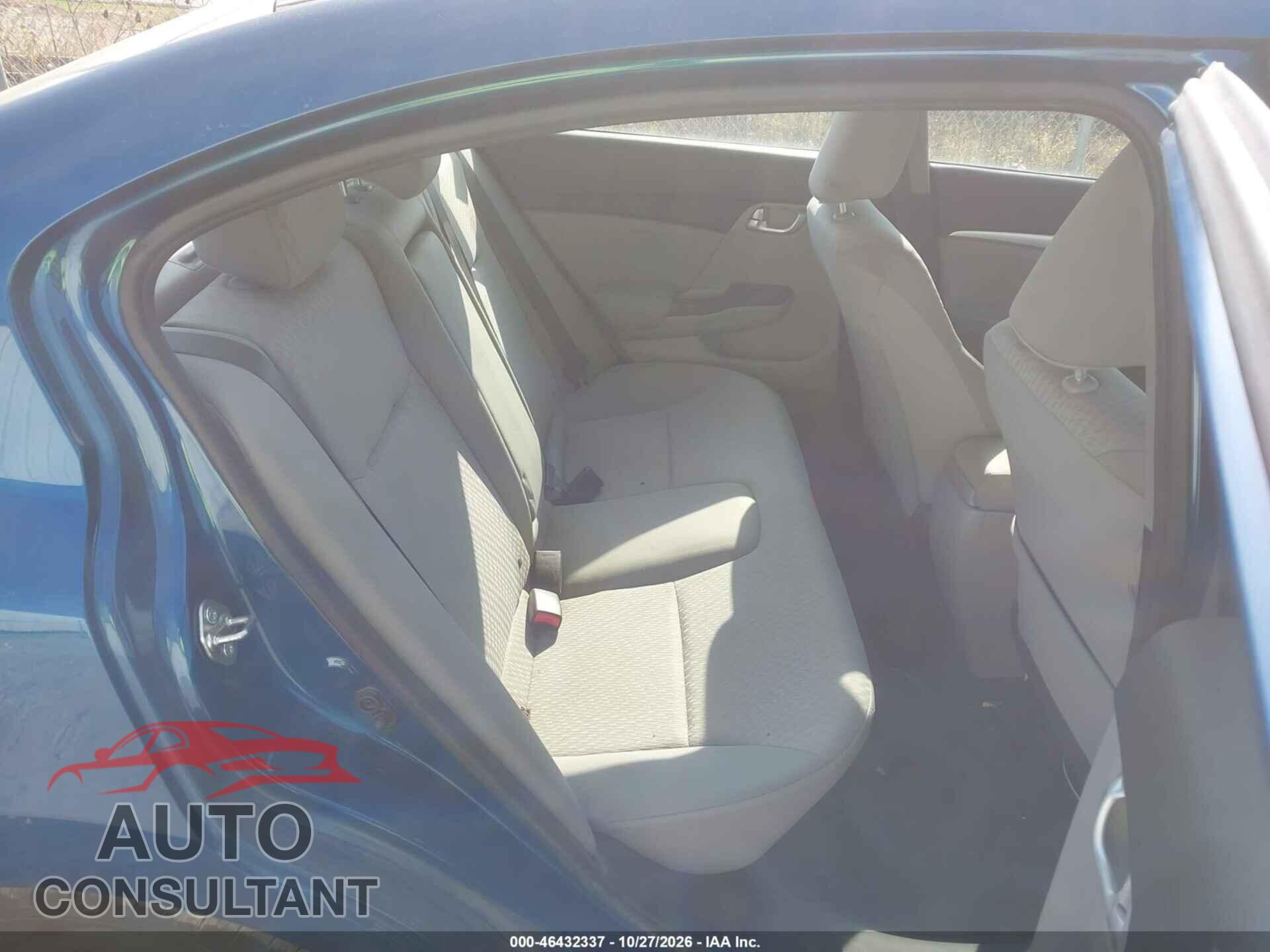HONDA CIVIC 2015 - 2HGFB2F85FH559885