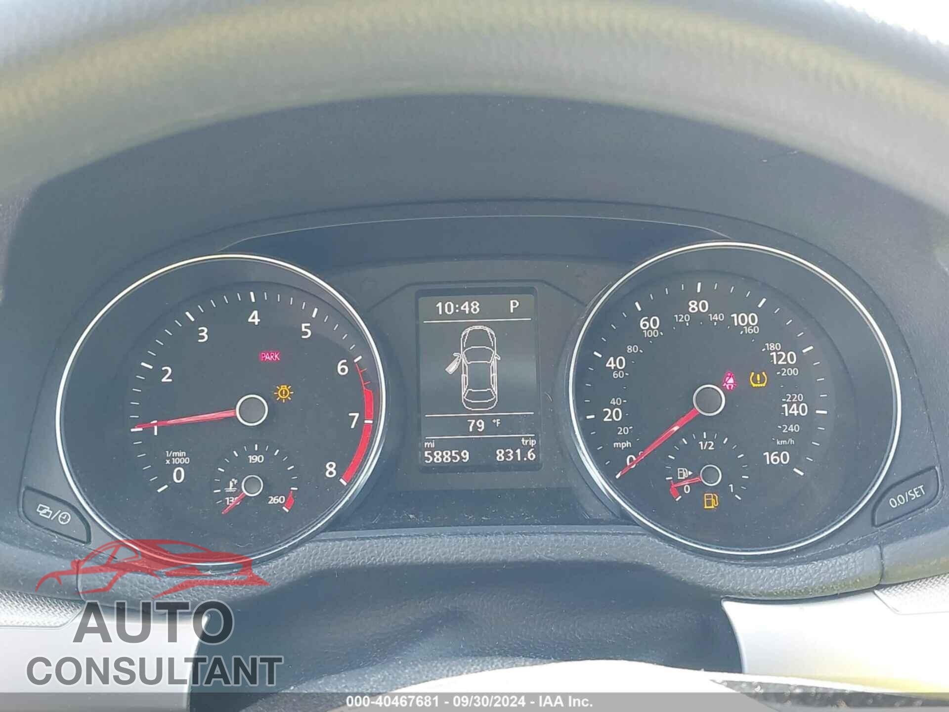 VOLKSWAGEN PASSAT 2017 - 1VWAT7A32HC017788