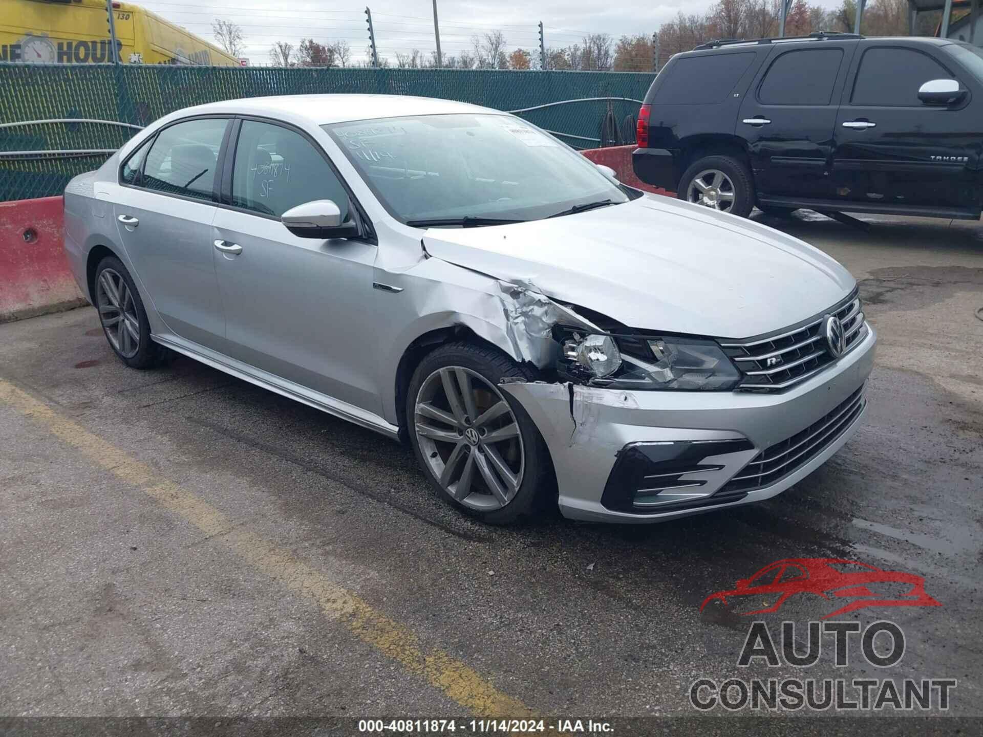 VOLKSWAGEN PASSAT 2018 - 1VWAA7A38JC045073