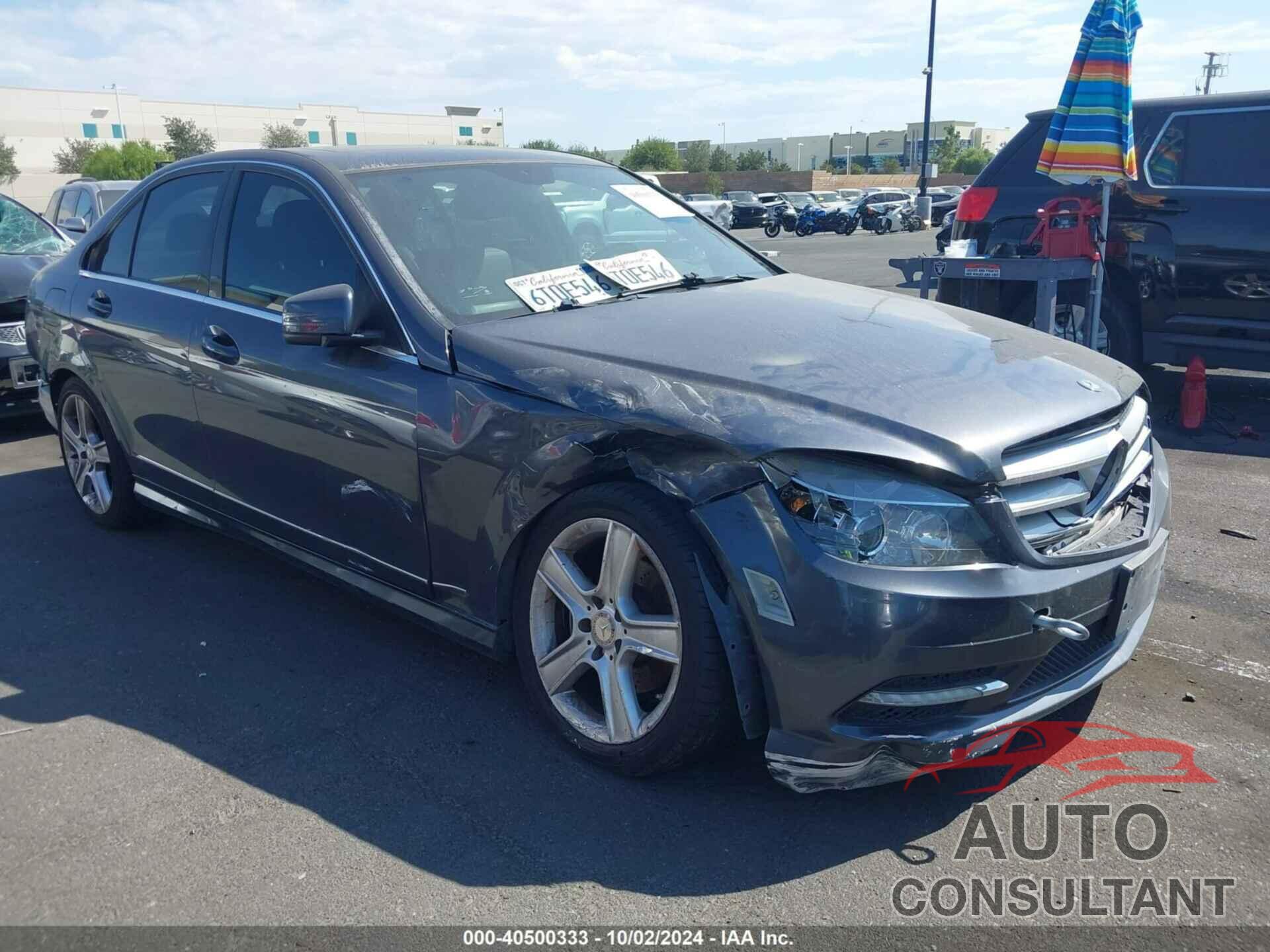 MERCEDES-BENZ C 300 2011 - WDDGF8BB1BR178546