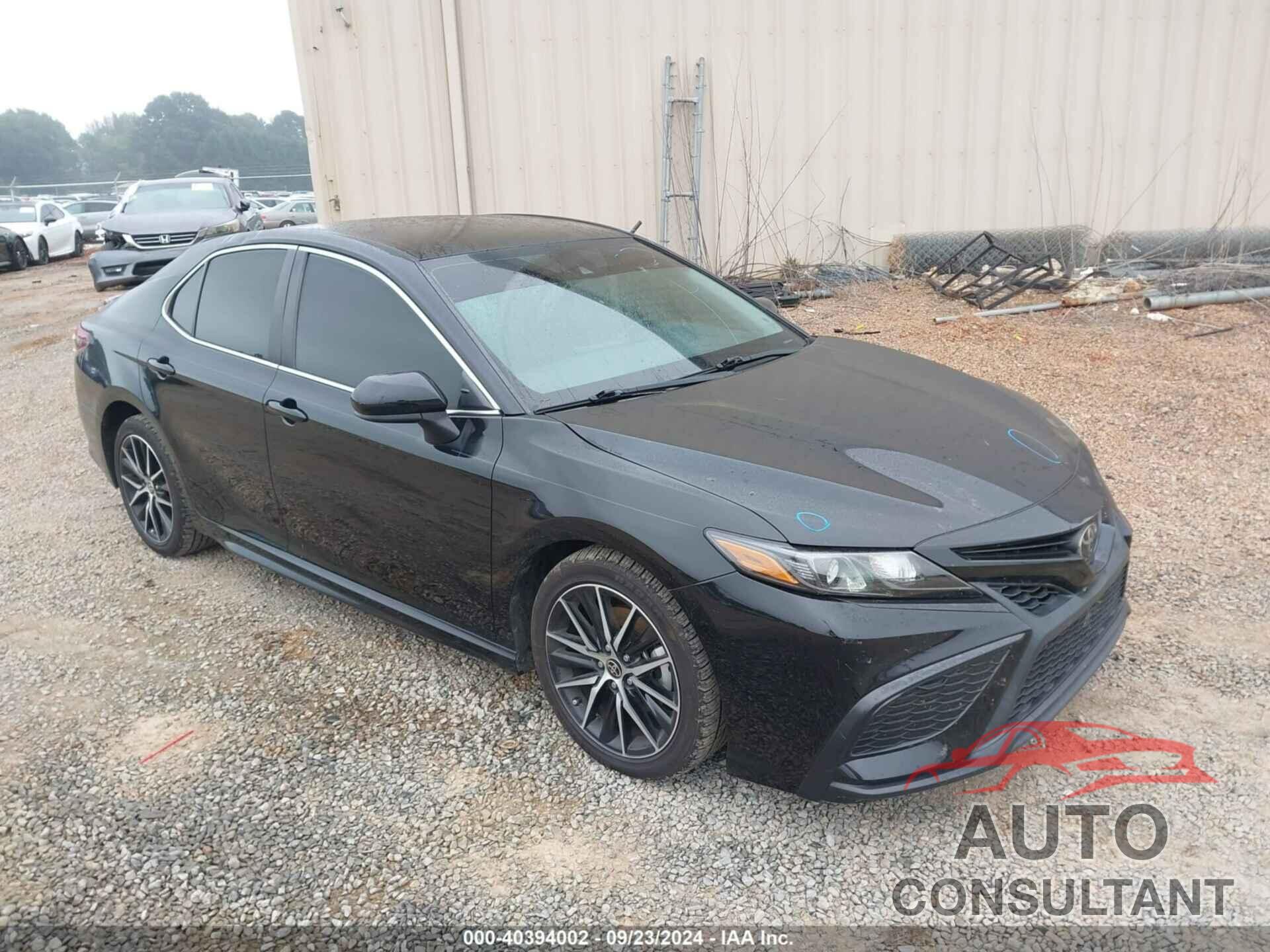 TOYOTA CAMRY 2021 - 4T1G11AKXMU449245