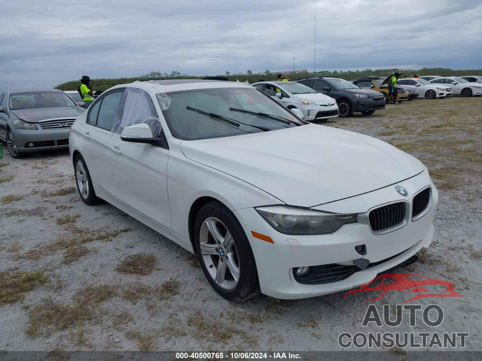 BMW 328I 2013 - WBA3B3C51DF540988