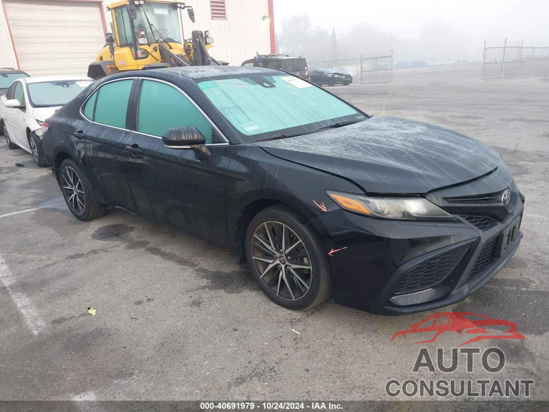 TOYOTA CAMRY 2021 - 4T1T11AK5MU481129