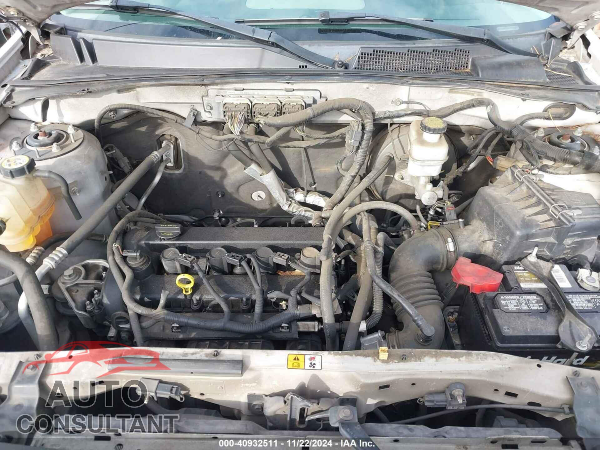 MAZDA TRIBUTE 2011 - 4F2CY0C71BKM00672