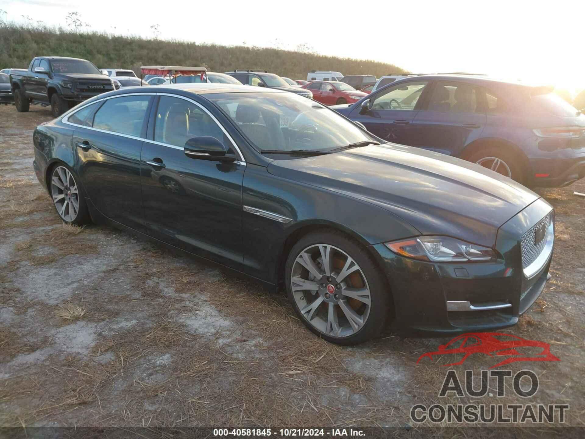 JAGUAR XJ 2018 - SAJWJ2GD4J8W15523