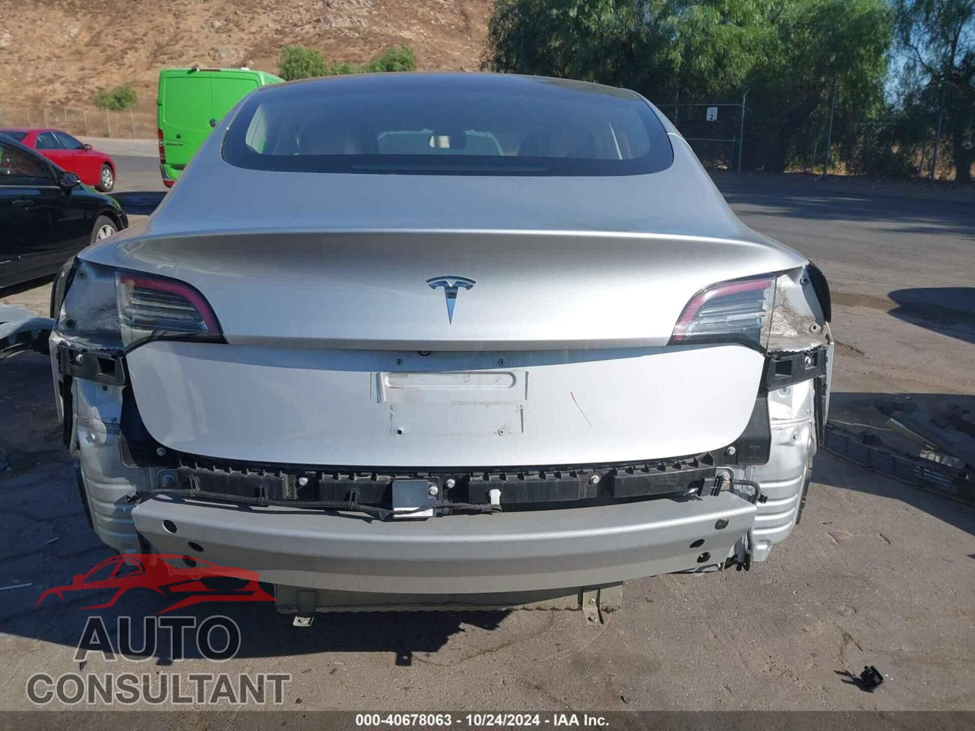 TESLA MODEL 3 2018 - 5YJ3E1EA3JF043773