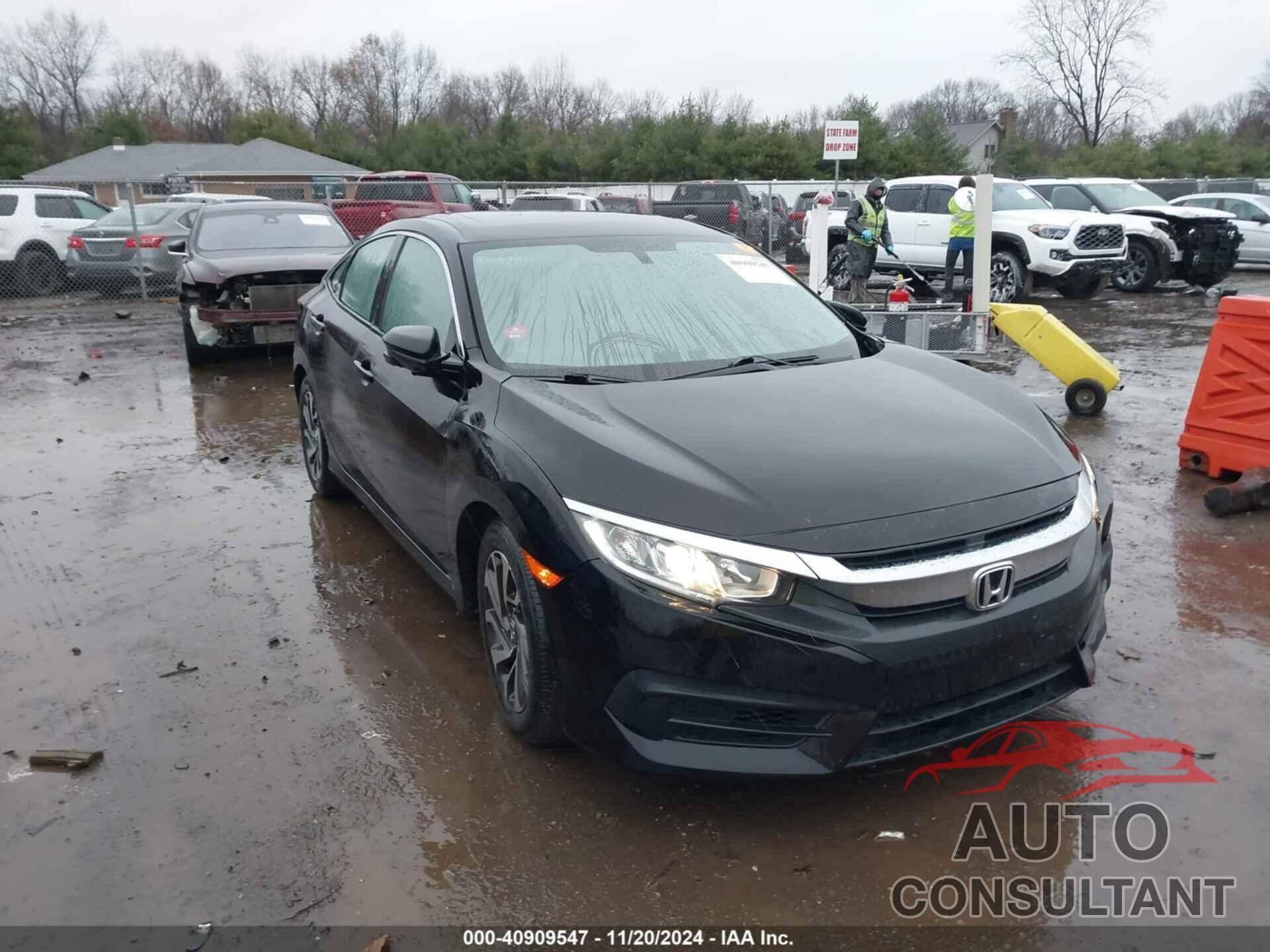 HONDA CIVIC 2018 - 19XFC2F75JE023574
