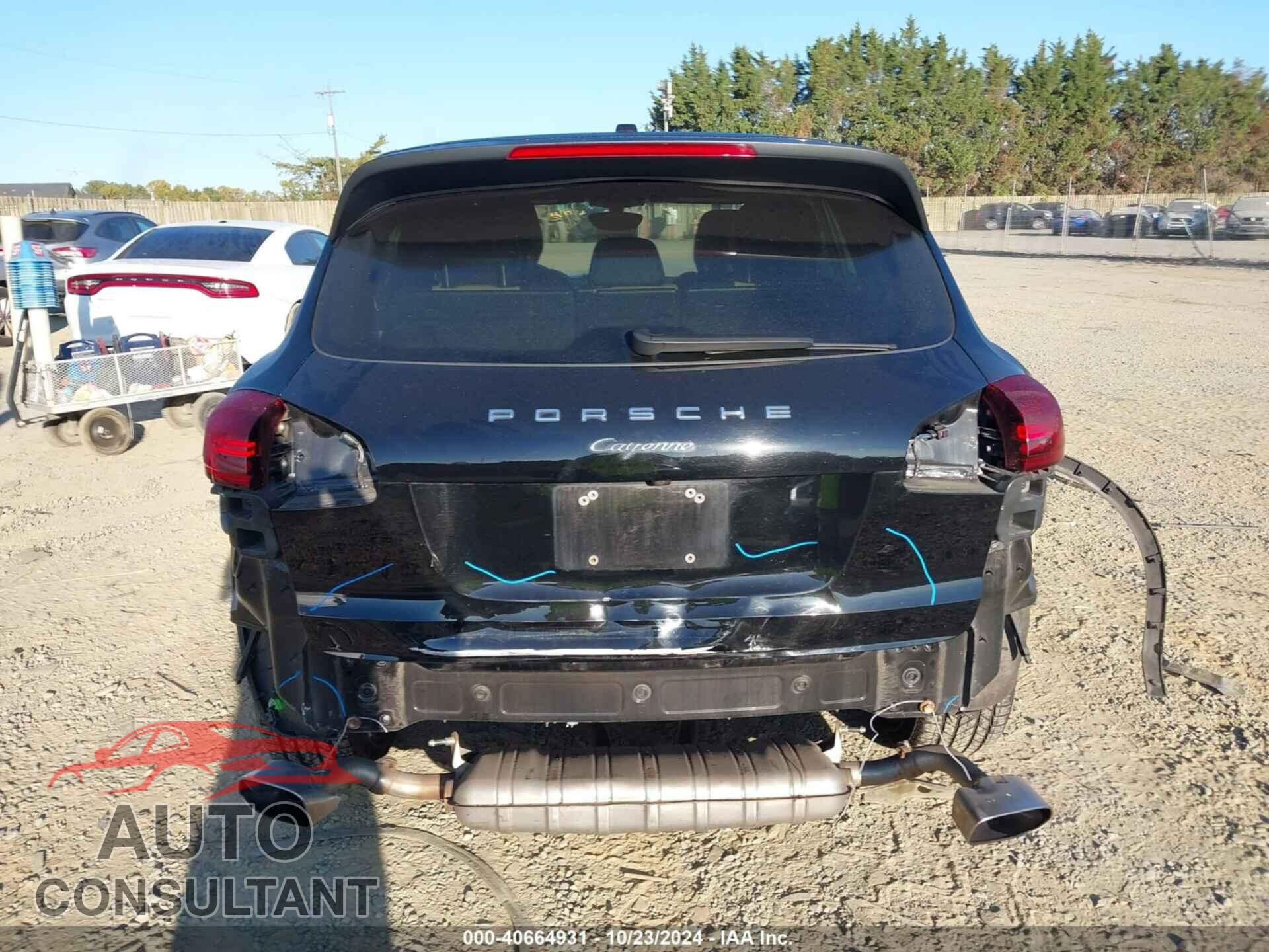 PORSCHE CAYENNE 2016 - WP1AA2A26GLA03683