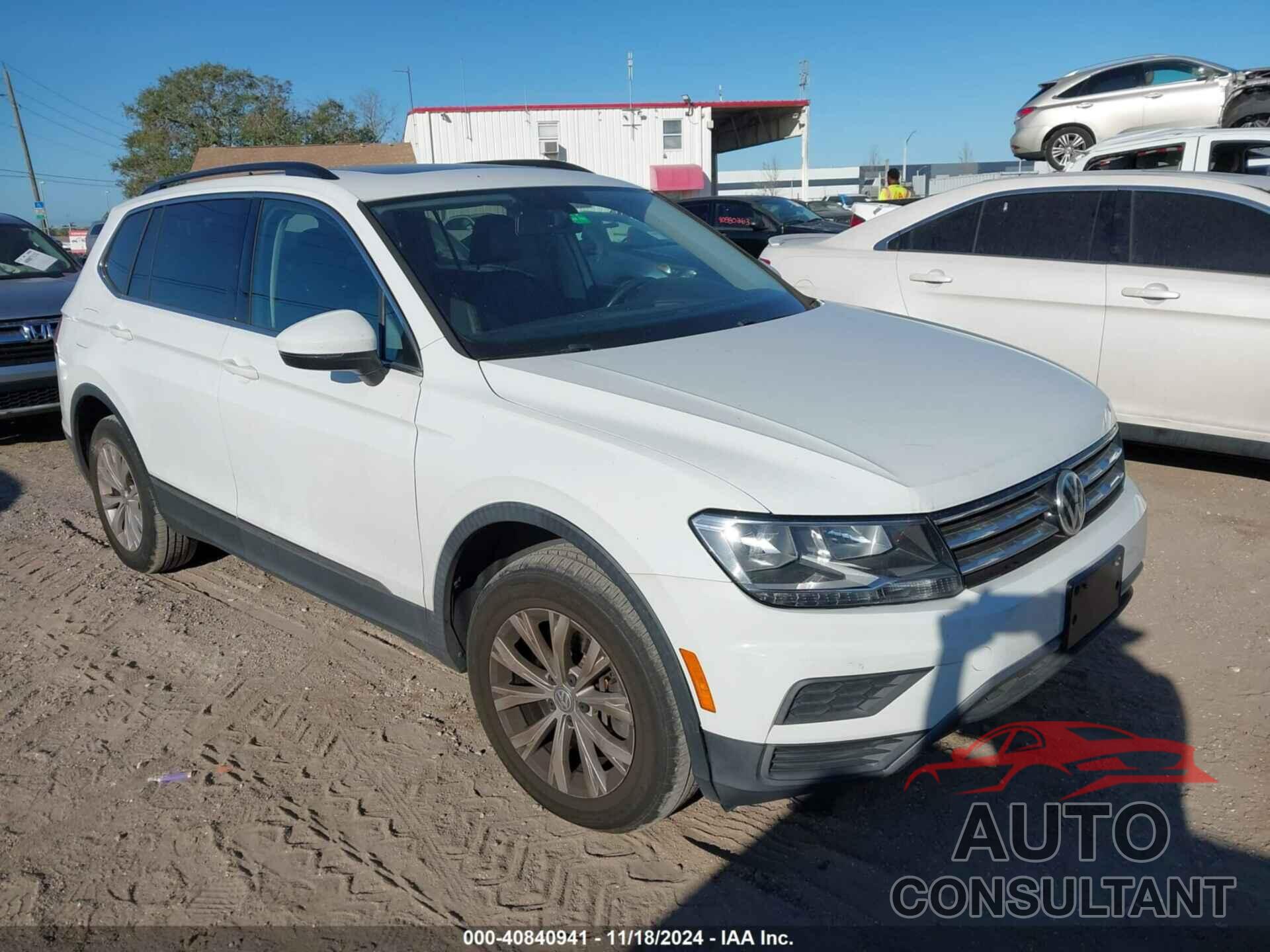 VOLKSWAGEN TIGUAN 2018 - 3VV3B7AX2JM087704