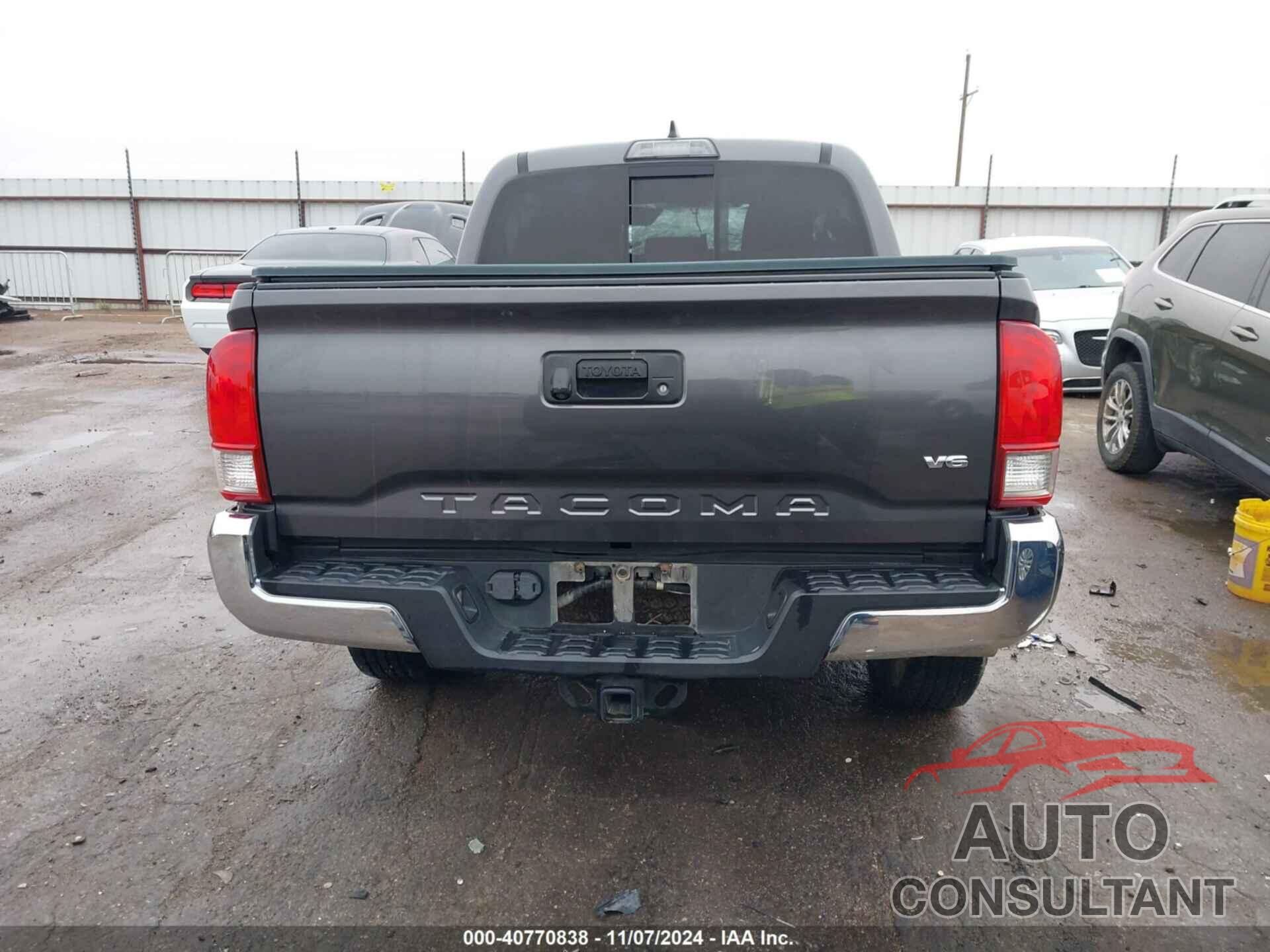 TOYOTA TACOMA 2017 - 5TFCZ5AN0HX112052