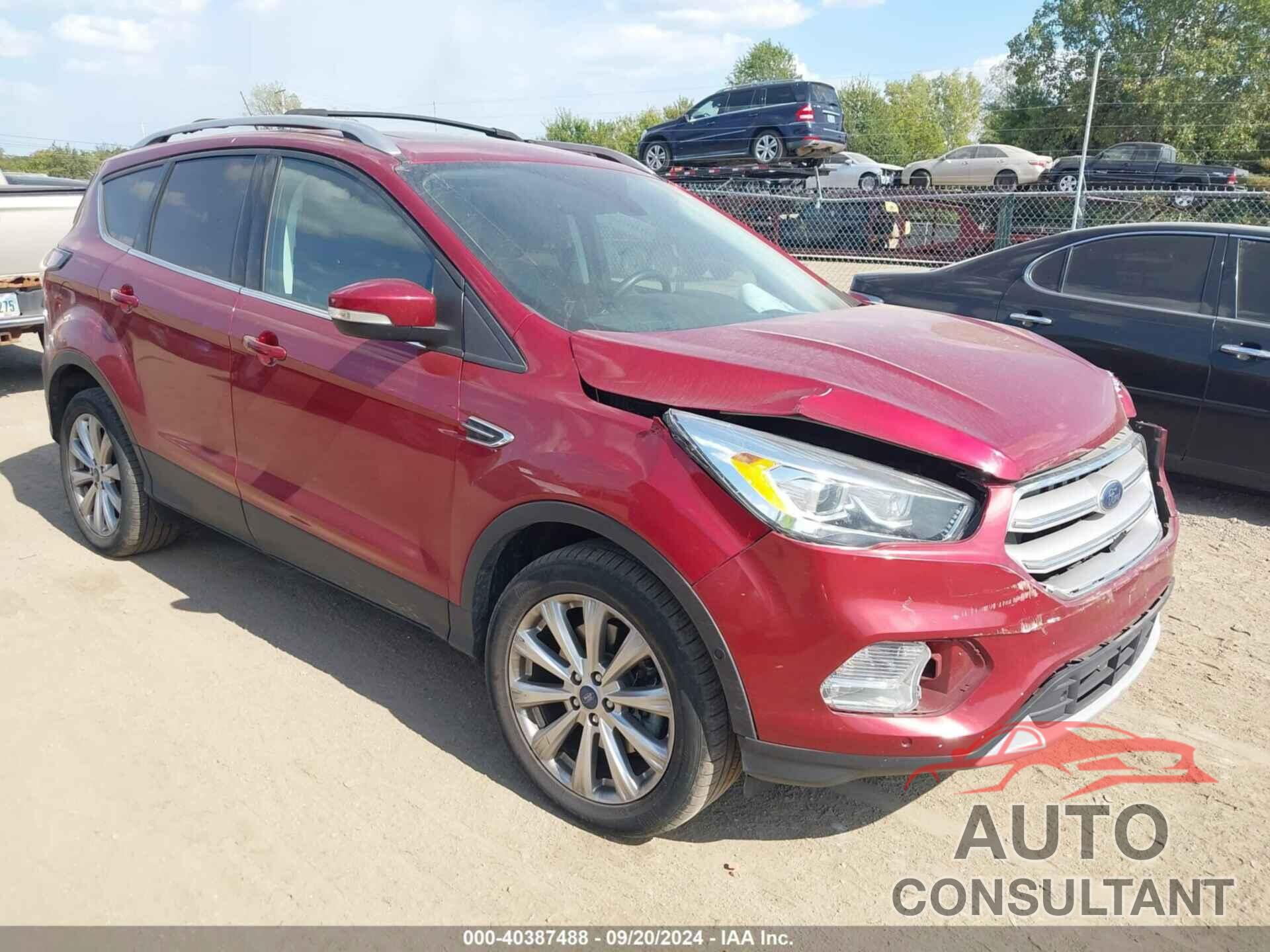 FORD ESCAPE 2018 - 1FMCU9J94JUB87509