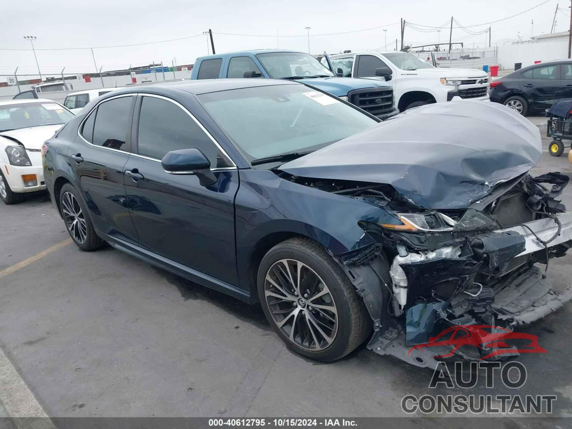 TOYOTA CAMRY 2018 - JTNB11HK1J3038527