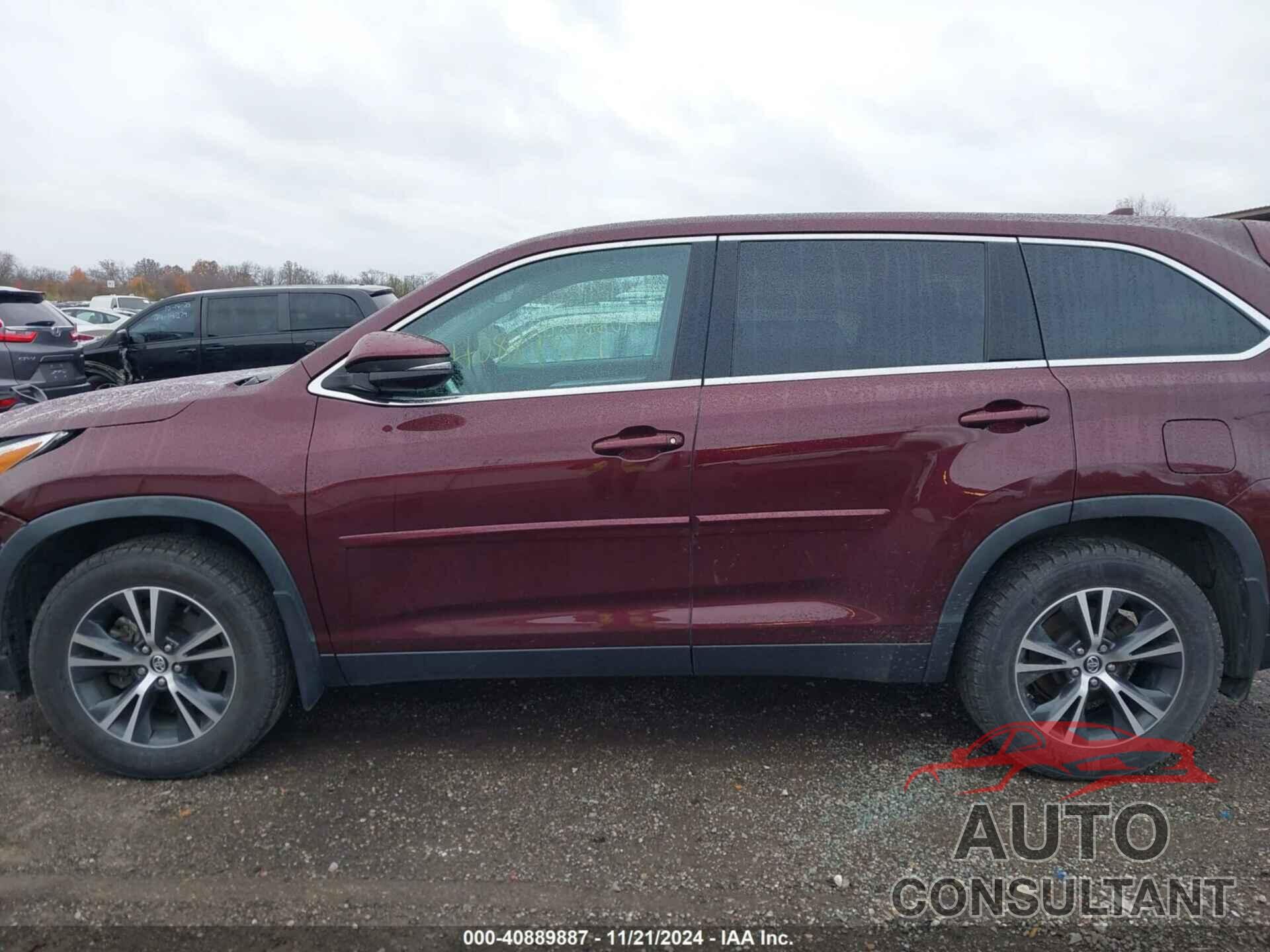 TOYOTA HIGHLANDER 2019 - 5TDBZRFH7KS724686