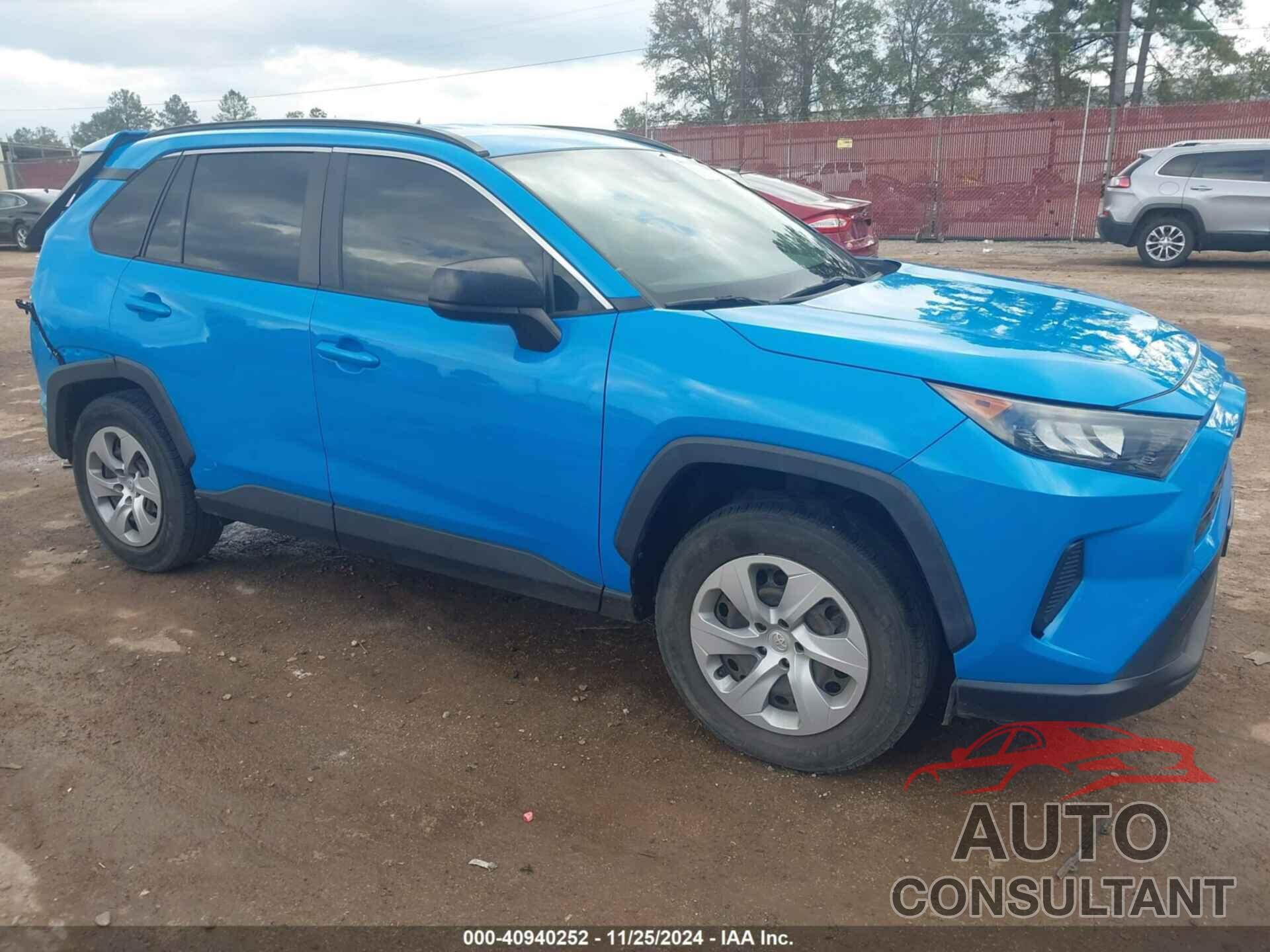 TOYOTA RAV4 2019 - JTMH1RFV0KJ011617