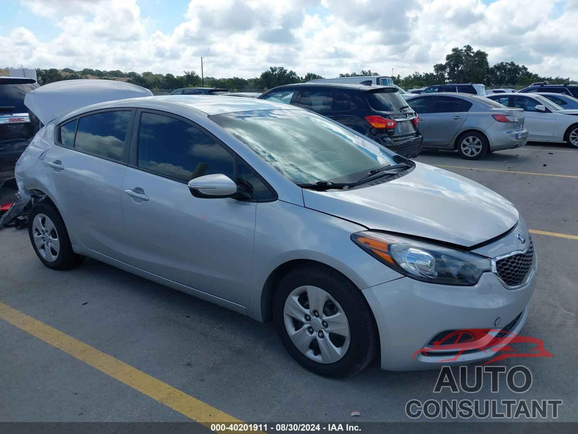 KIA FORTE 2016 - KNAFX4A6XG5499013