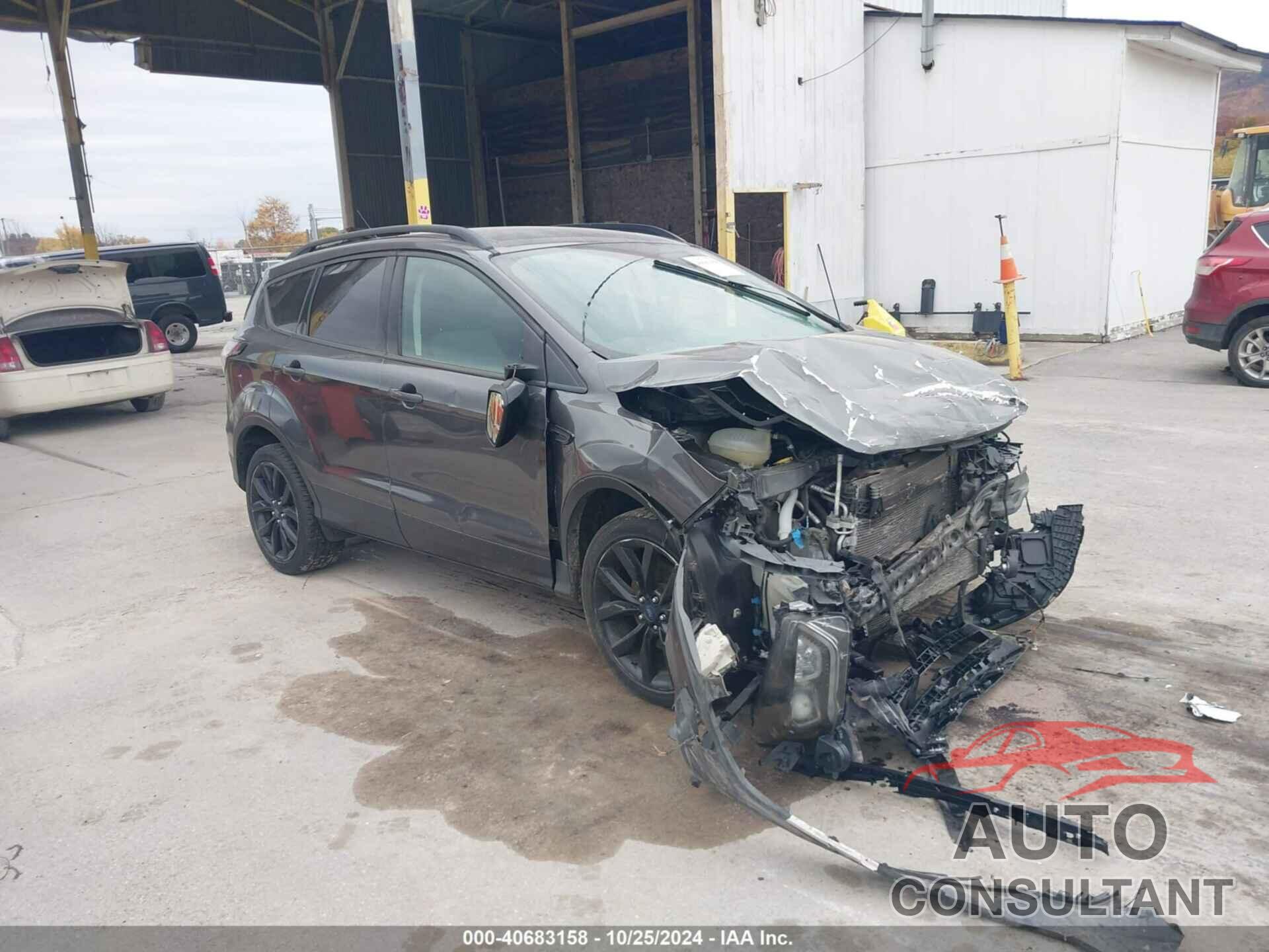 FORD ESCAPE 2018 - 1FMCU9GD0JUB30381