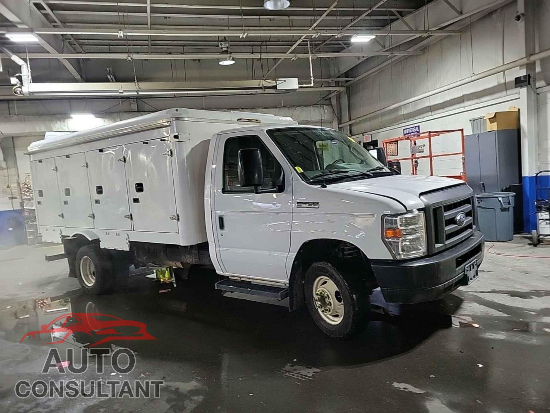 FORD ECONOLINE 2018 - 1FDXE4FS4JDC33224