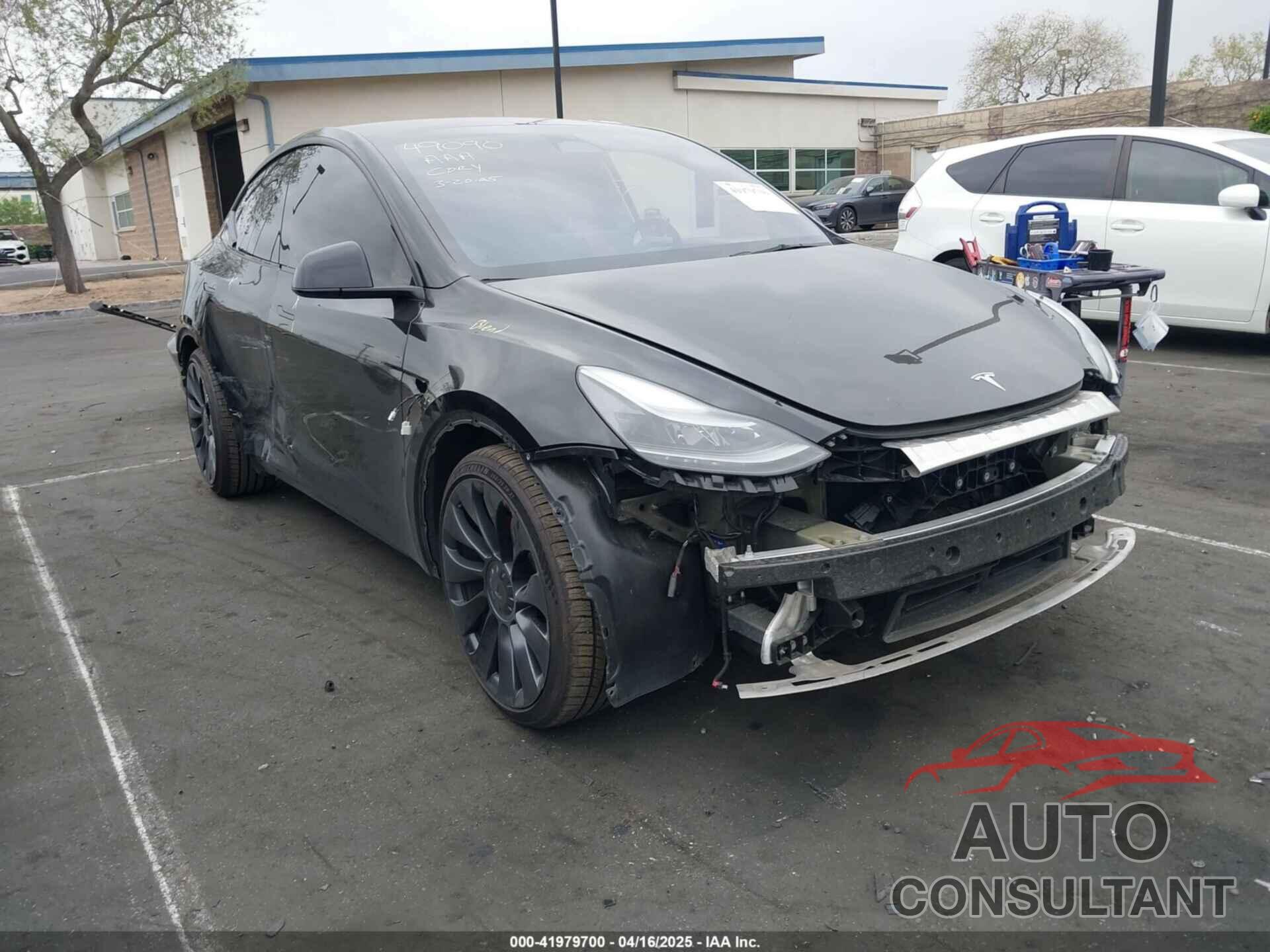 TESLA MODEL Y 2022 - 7SAYGDEF9NF573851