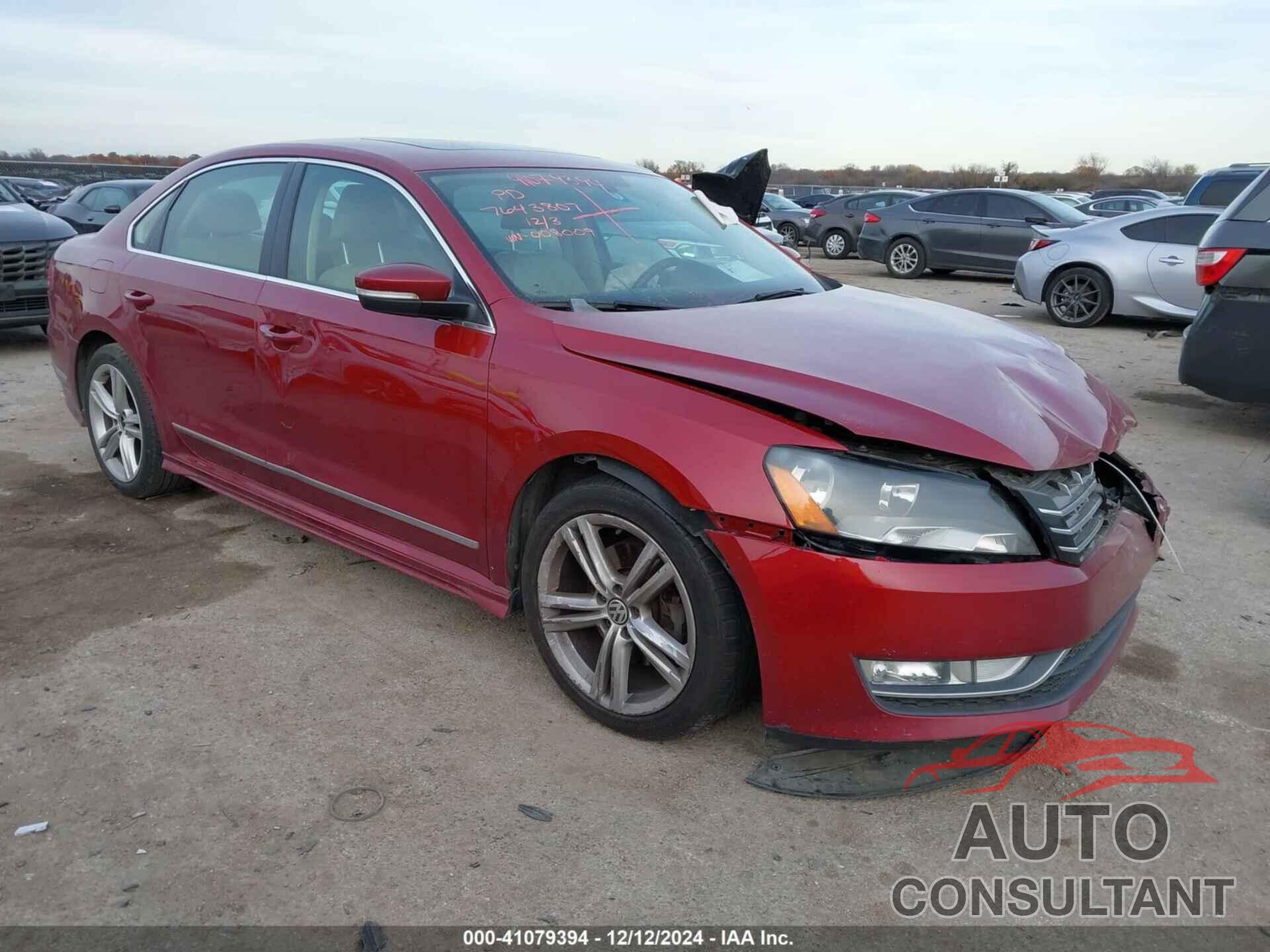 VOLKSWAGEN PASSAT 2015 - 1VWCM7A32FC008009