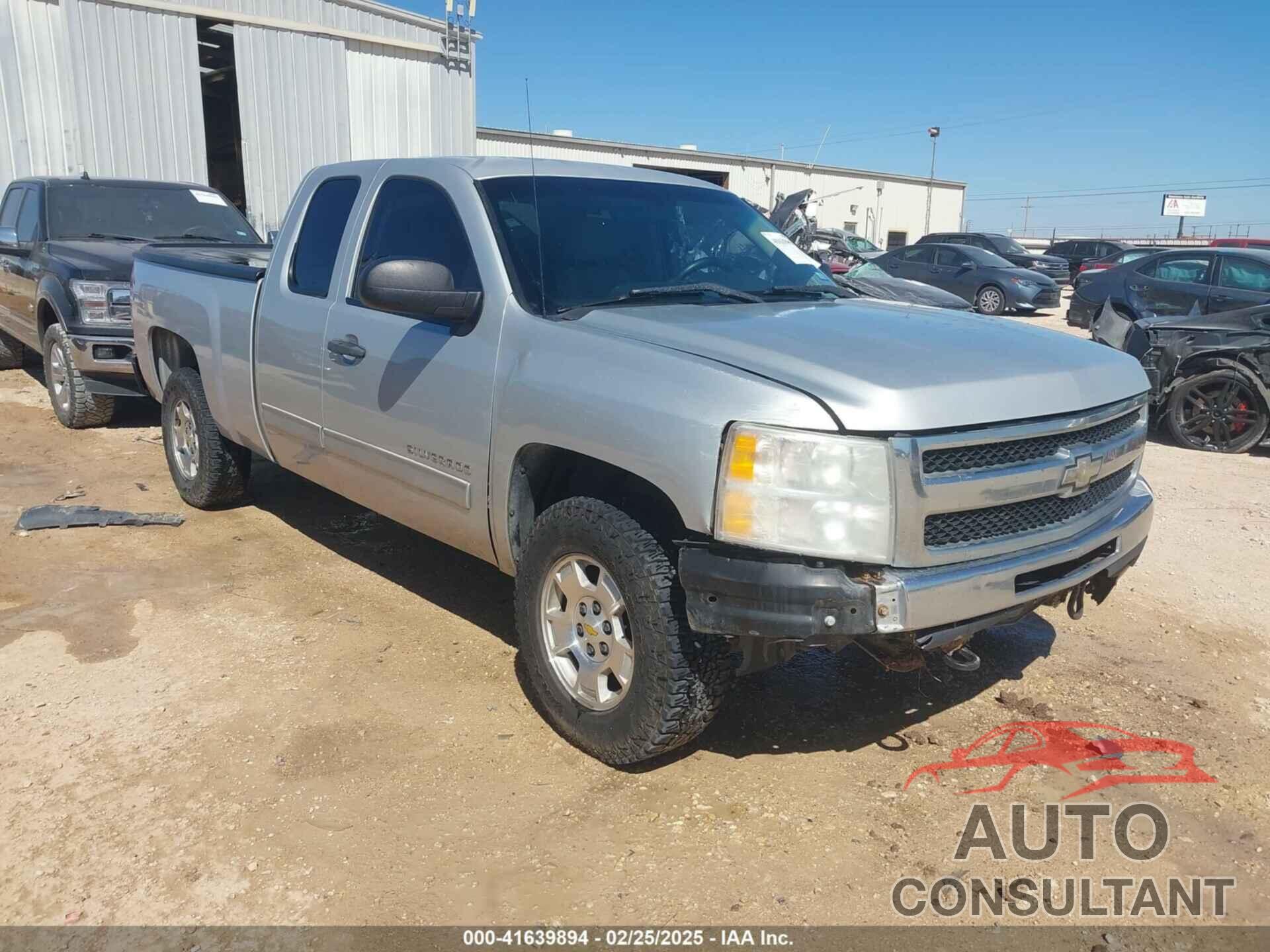 CHEVROLET SILVERADO 1500 2011 - 1GCRKSE39BZ328189