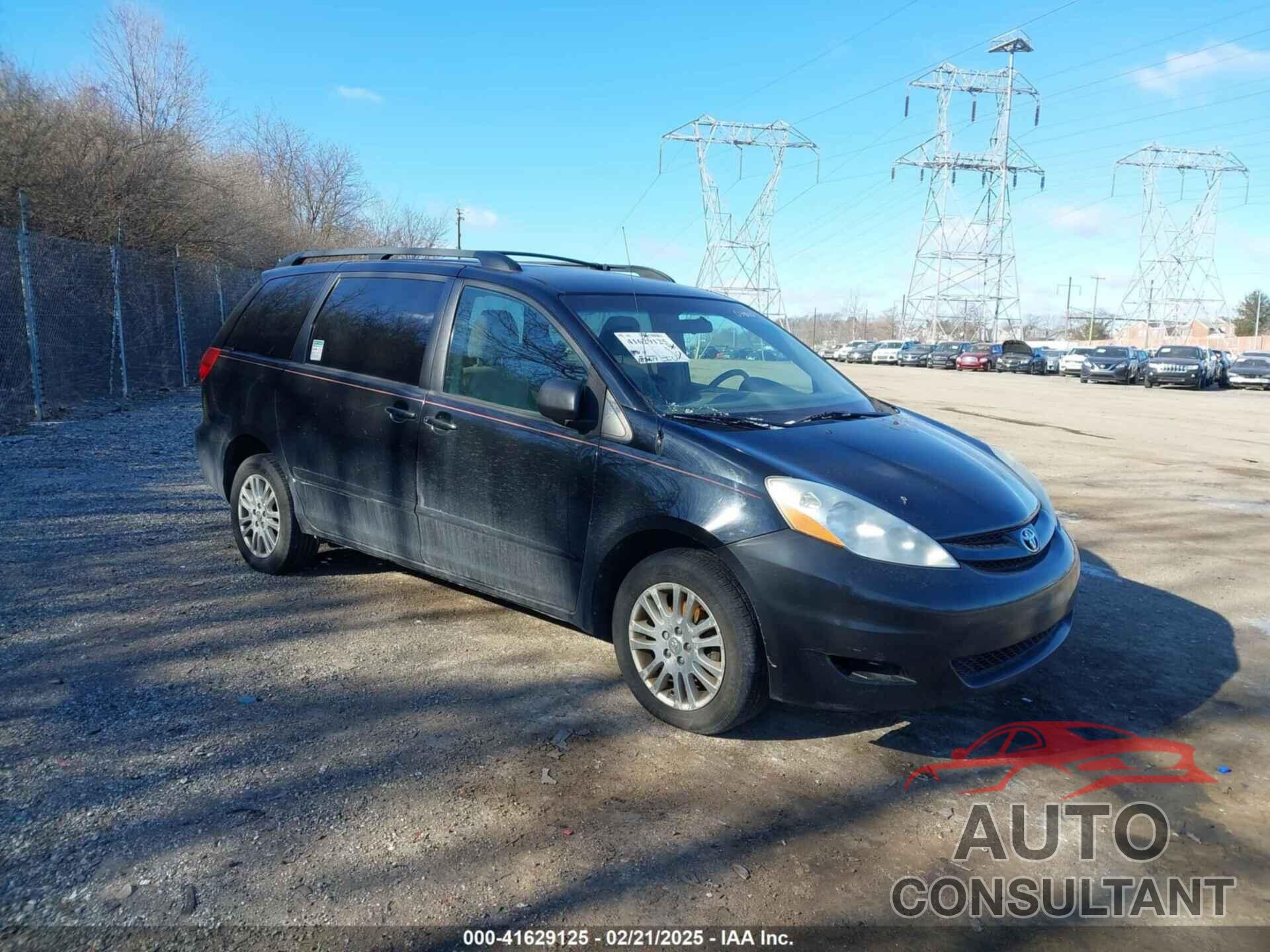 TOYOTA SIENNA 2010 - 5TDJK4CC2AS034130