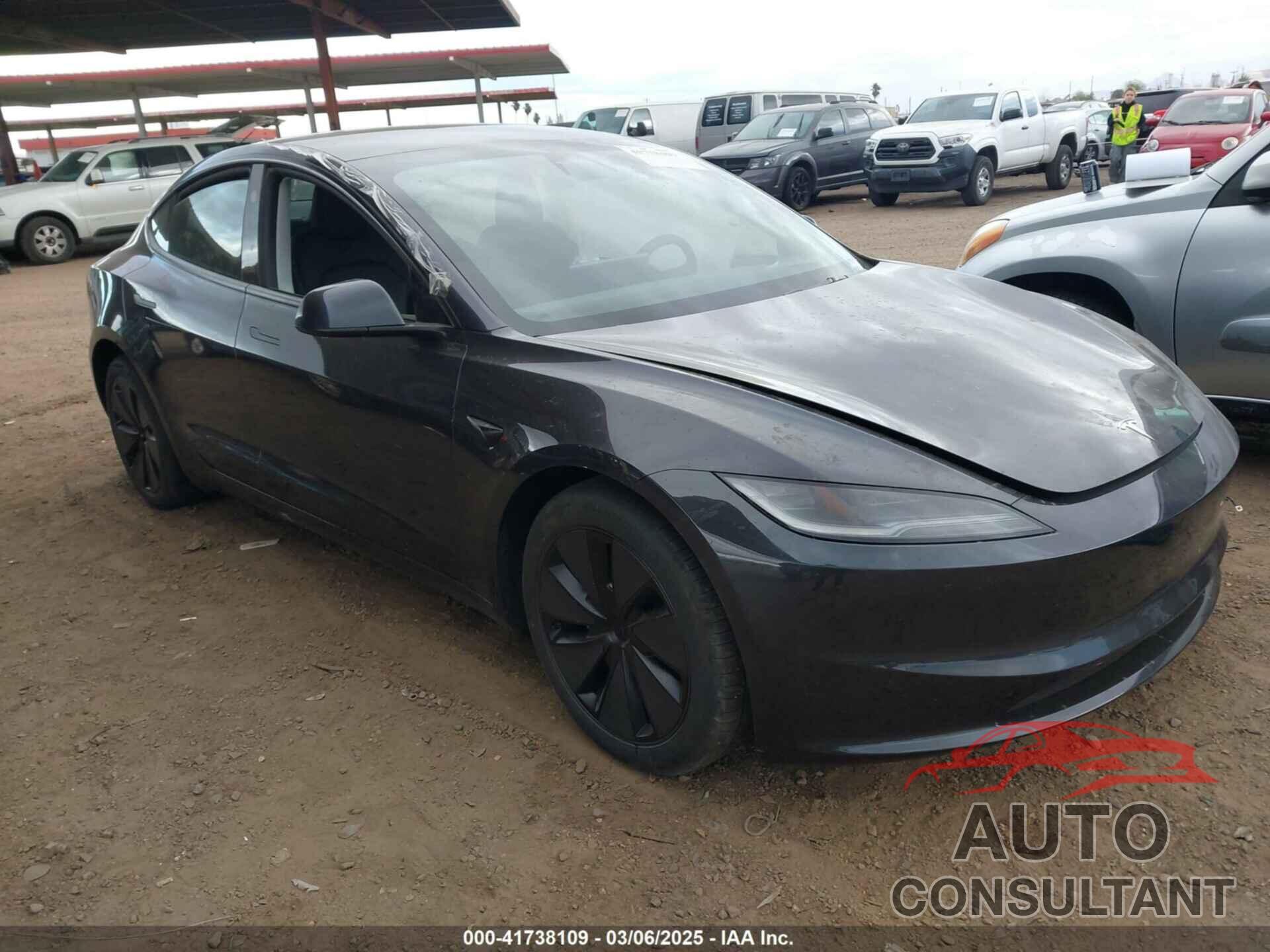 TESLA MODEL 3 2024 - 5YJ3E1EA3RF771010
