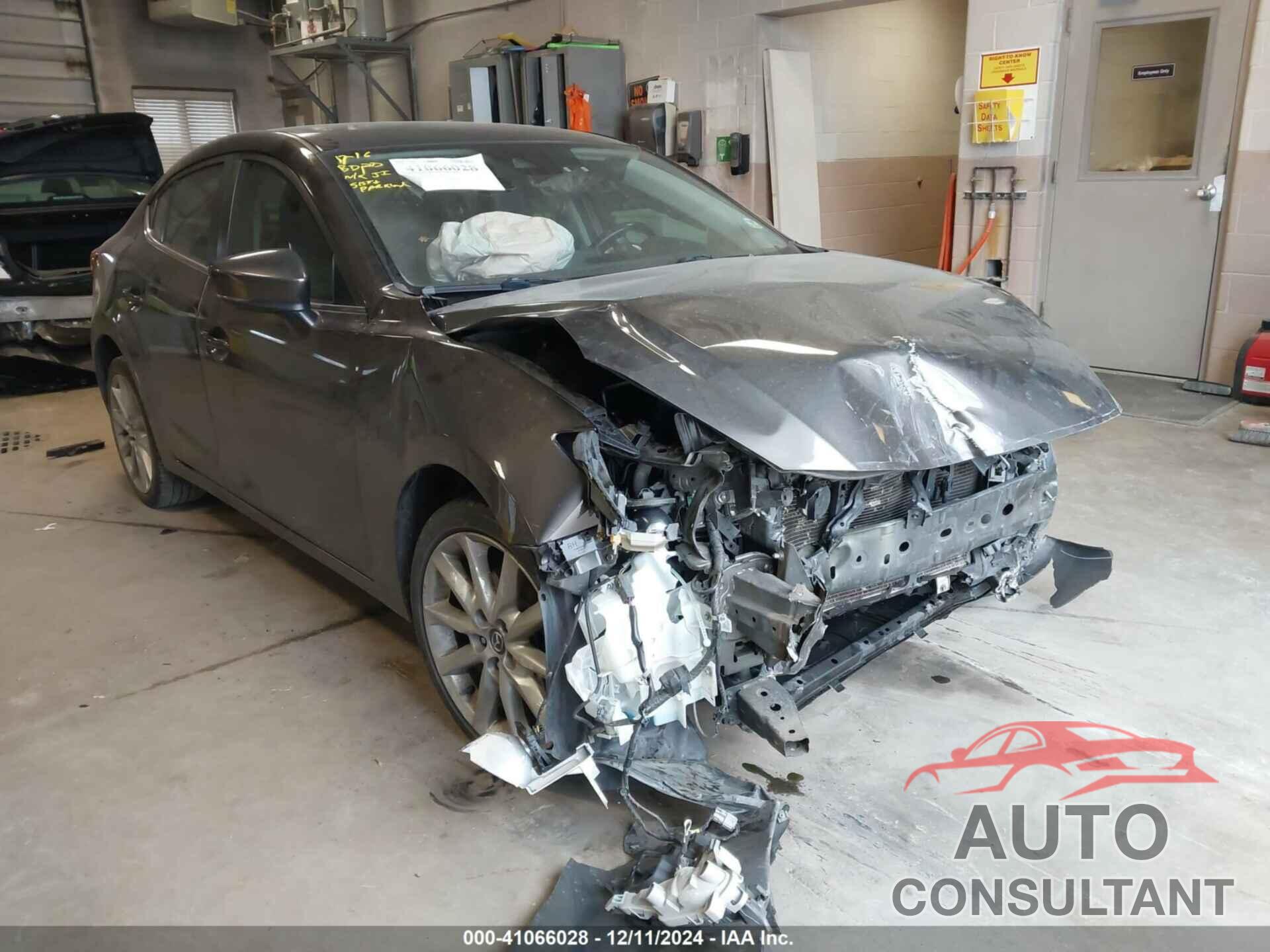 MAZDA MAZDA3 2017 - 3MZBN1V72HM116568