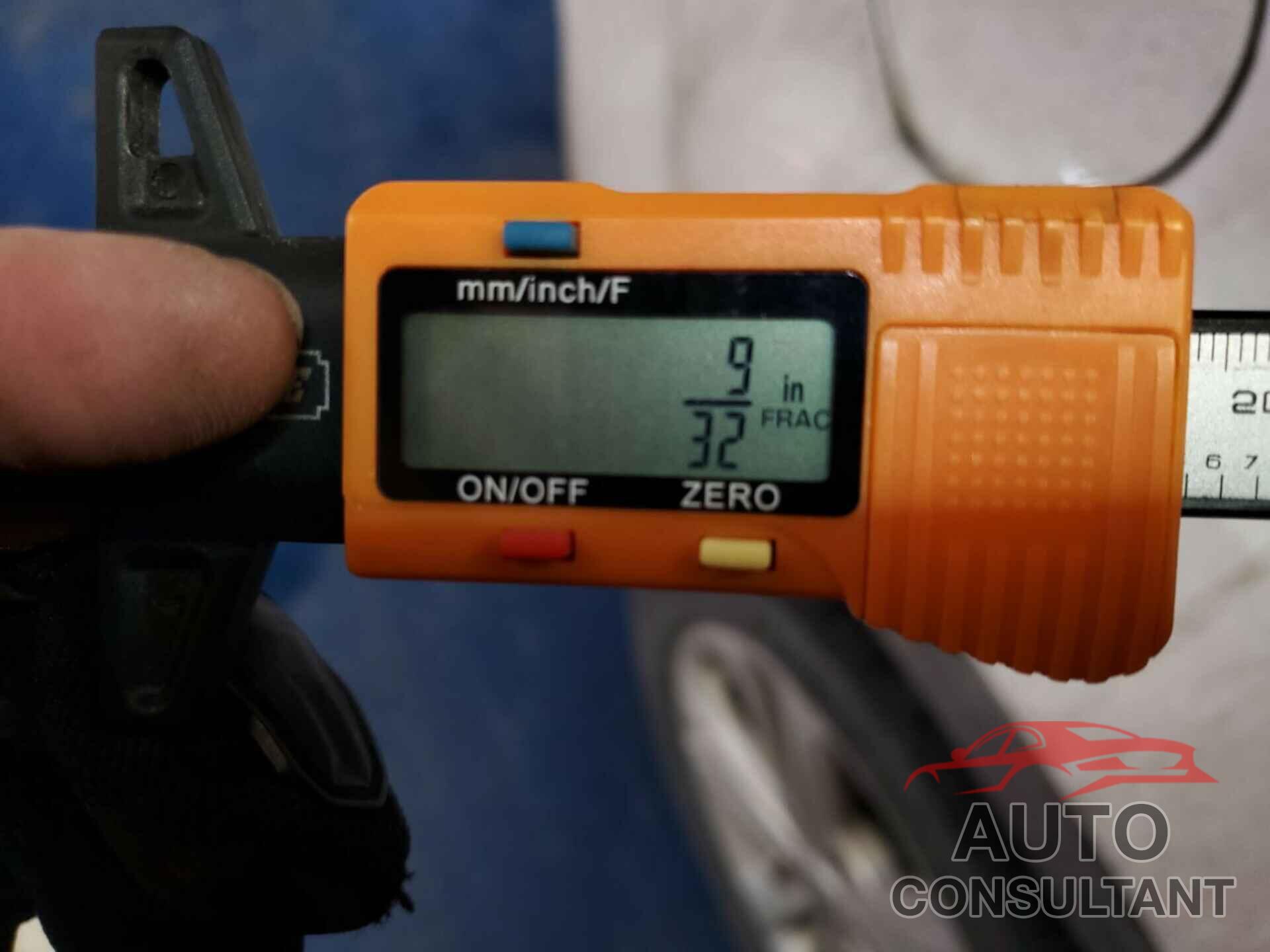 FORD ESCAPE 2019 - 1FMCU0GD9KUB65806
