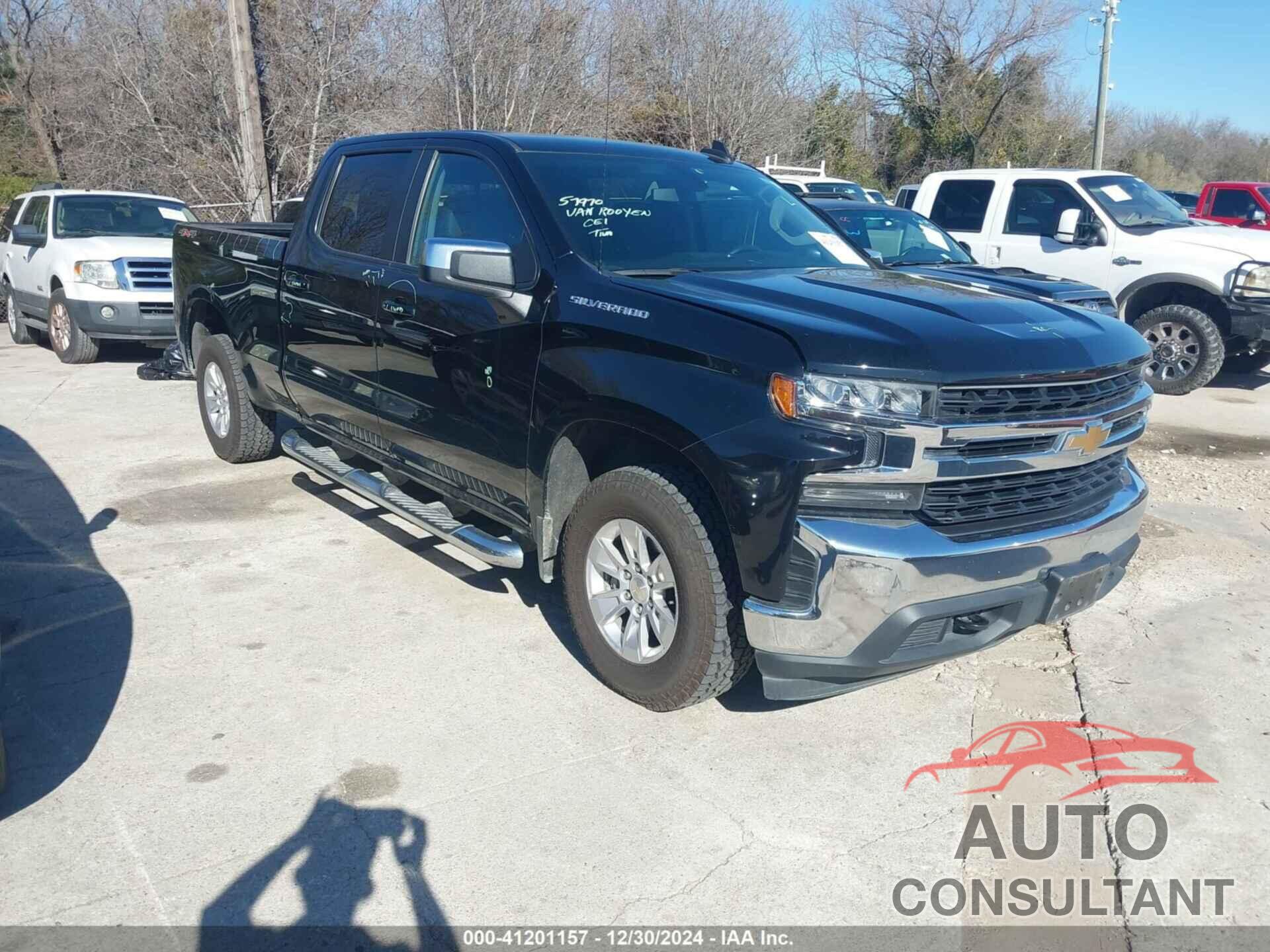 CHEVROLET SILVERADO 1500 2019 - 1GCUYDED4KZ232418