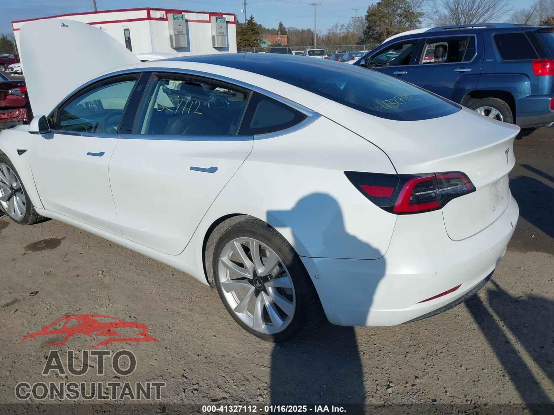 TESLA MODEL 3 2018 - 5YJ3E1EB3JF185629