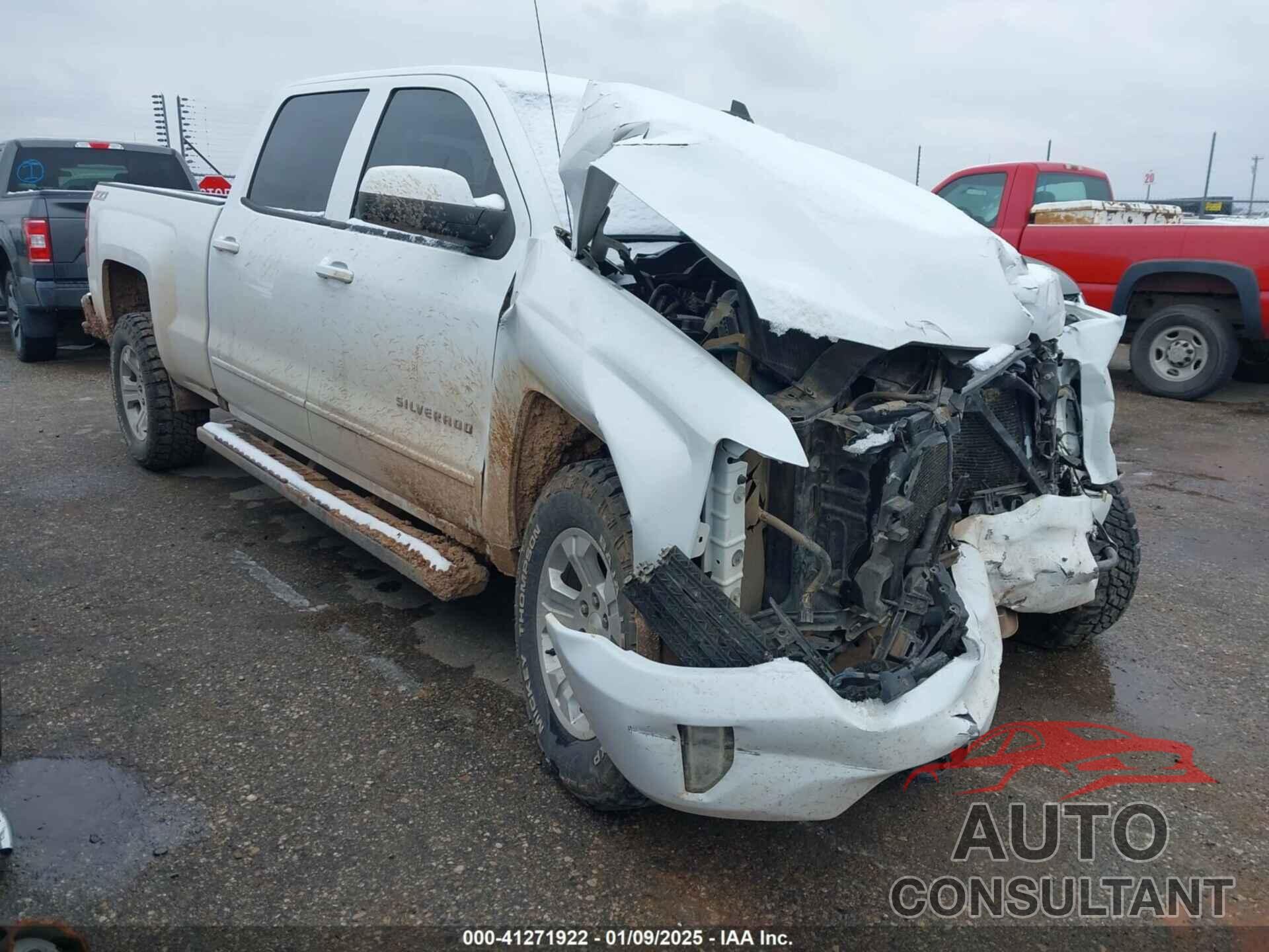 CHEVROLET SILVERADO 1500 2017 - 1GCUKREC4HF109380