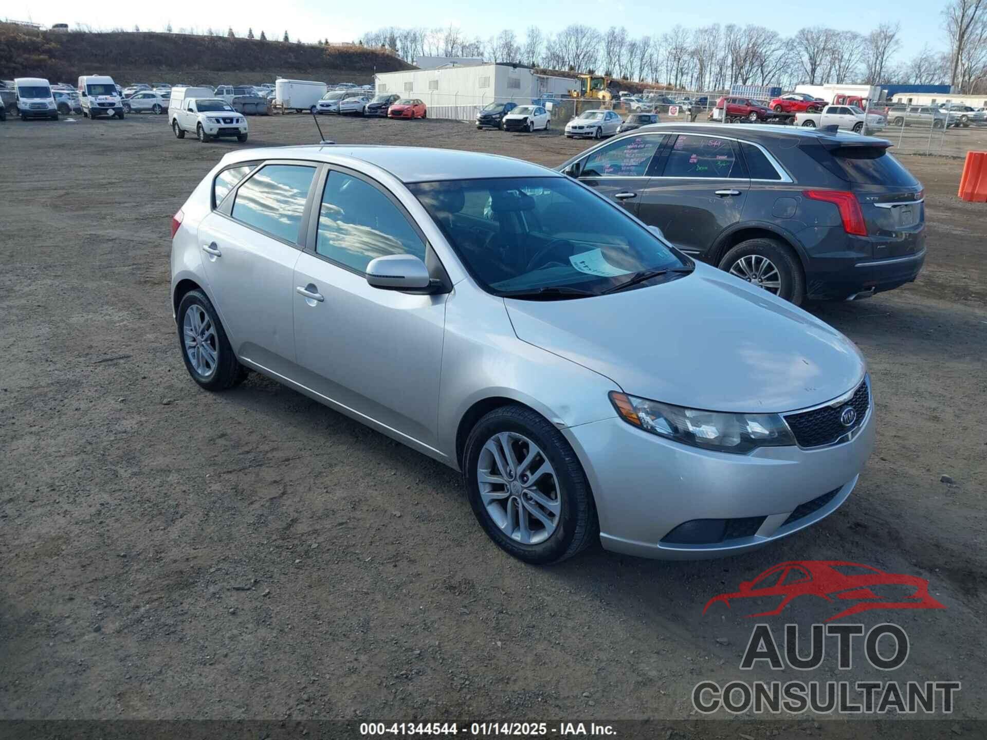 KIA FORTE 2011 - KNAFU5A21B5320717