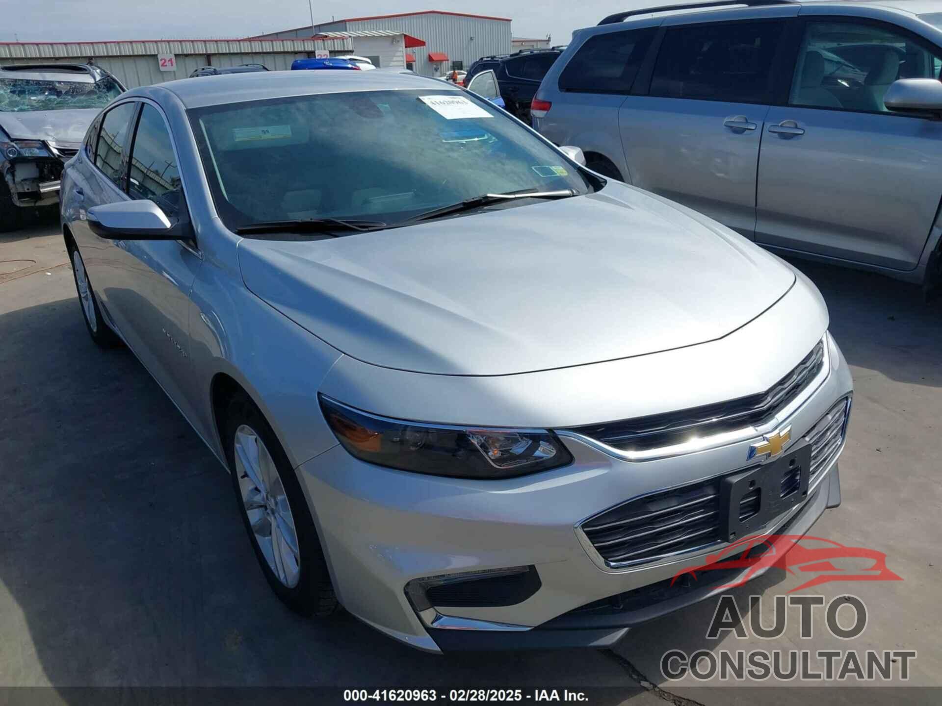 CHEVROLET MALIBU 2017 - 1G1ZE5ST7HF234571