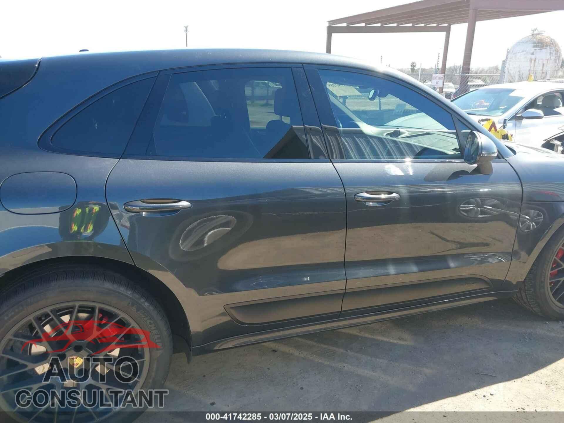 PORSCHE MACAN 2017 - WP1AG2A59HLB51272