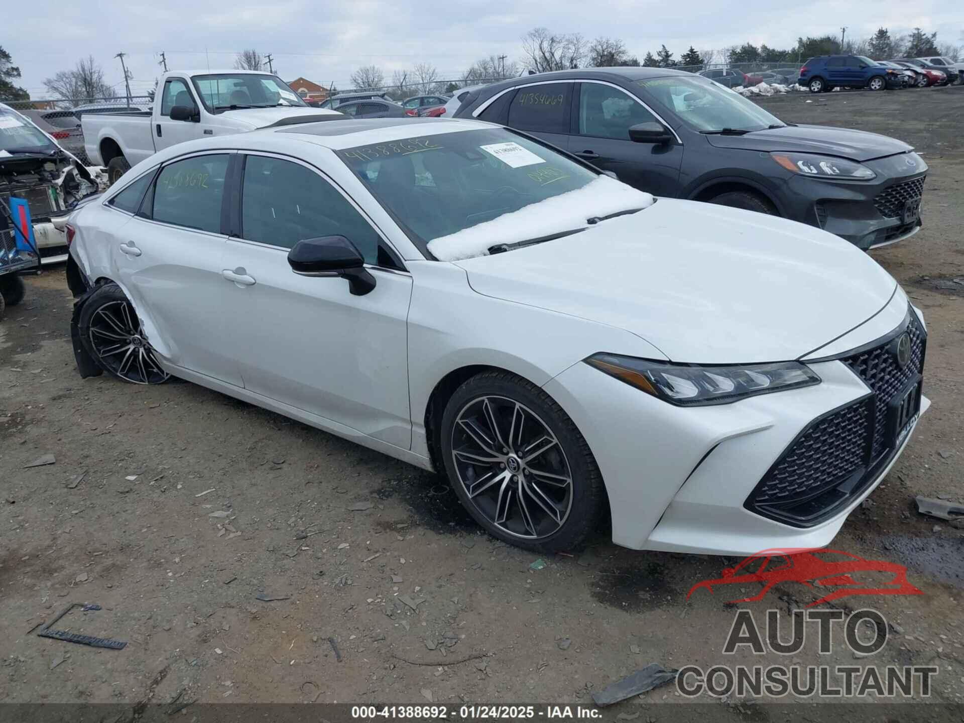 TOYOTA AVALON 2019 - 4T1BZ1FB5KU014903