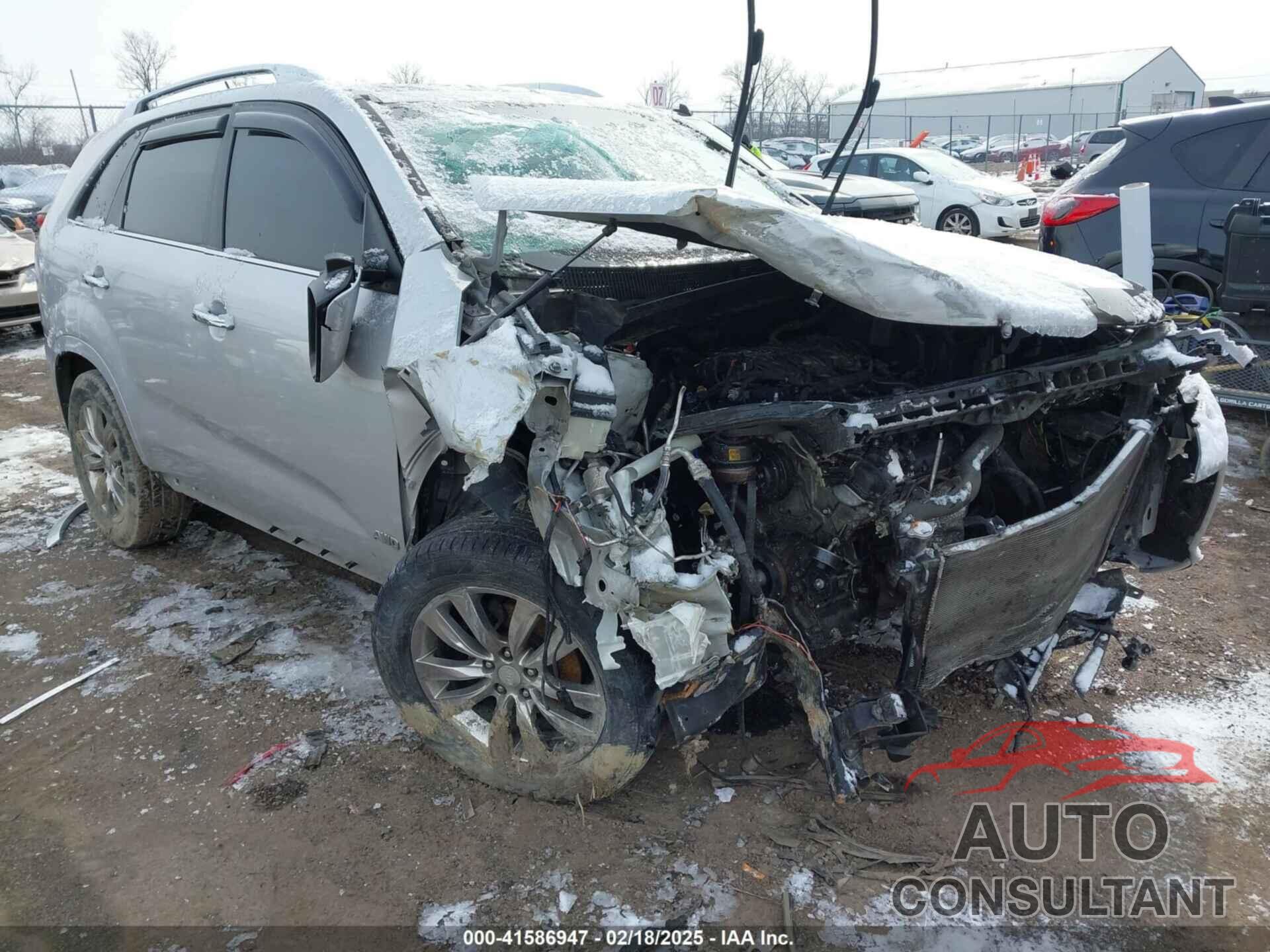 KIA SORENTO 2013 - 5XYKWDA29DG393561