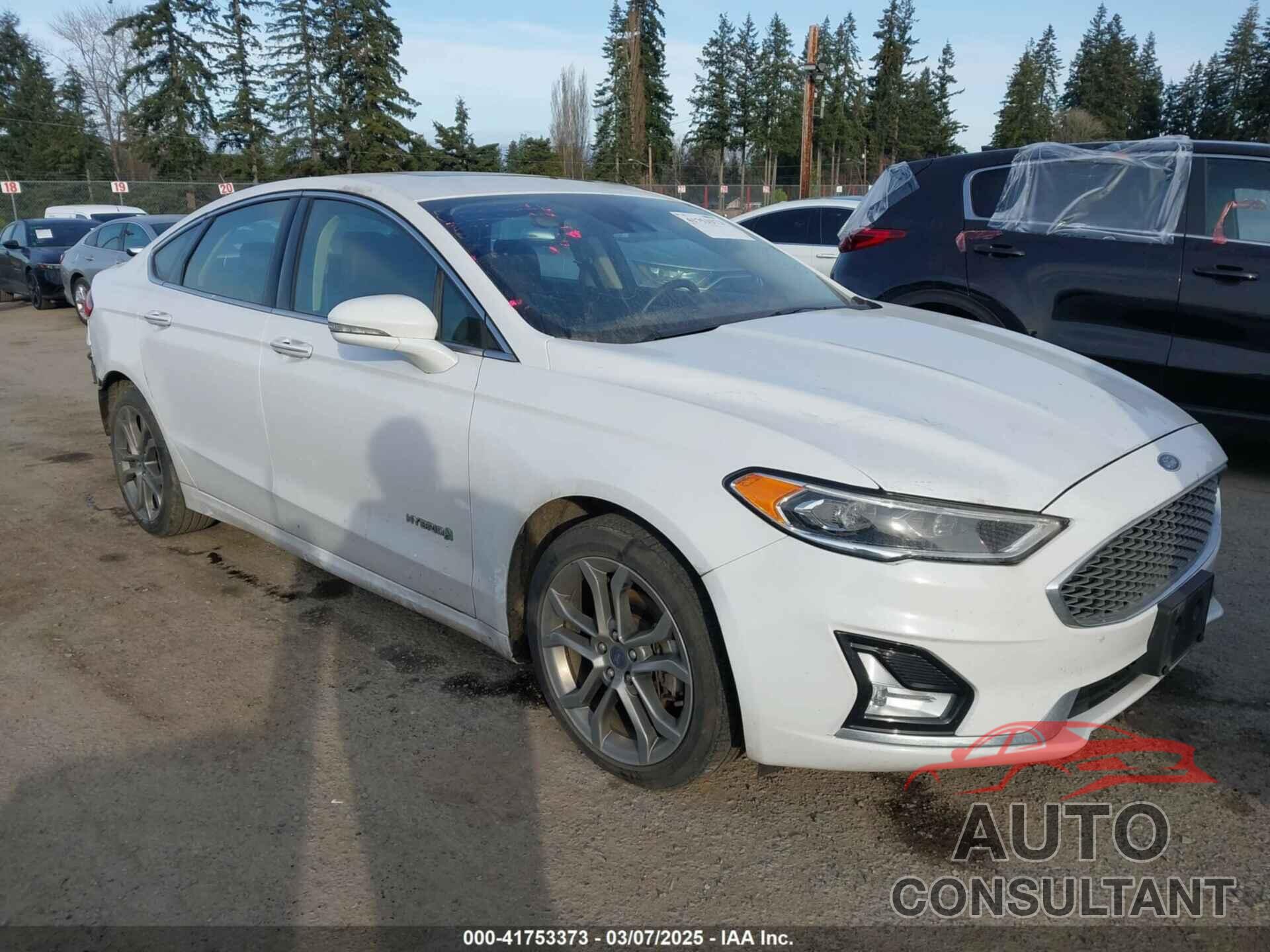 FORD FUSION HYBRID 2019 - 3FA6P0RU2KR183017